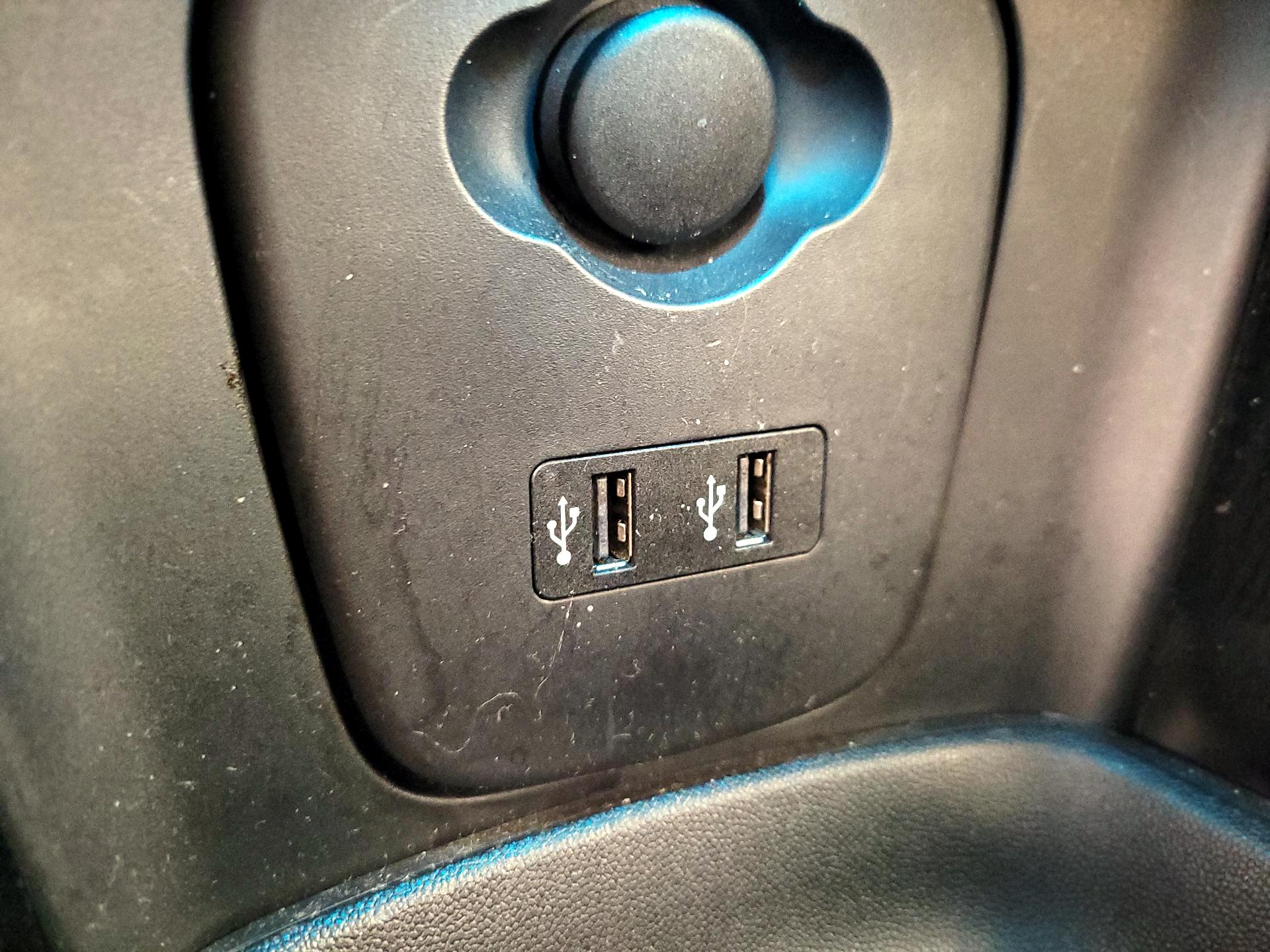 Thumbnail: 2019 MINI Cooper Hardtop - 17