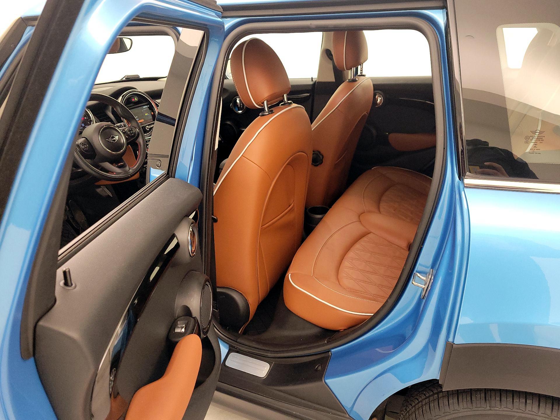 Thumbnail: 2019 MINI Cooper Hardtop - 19