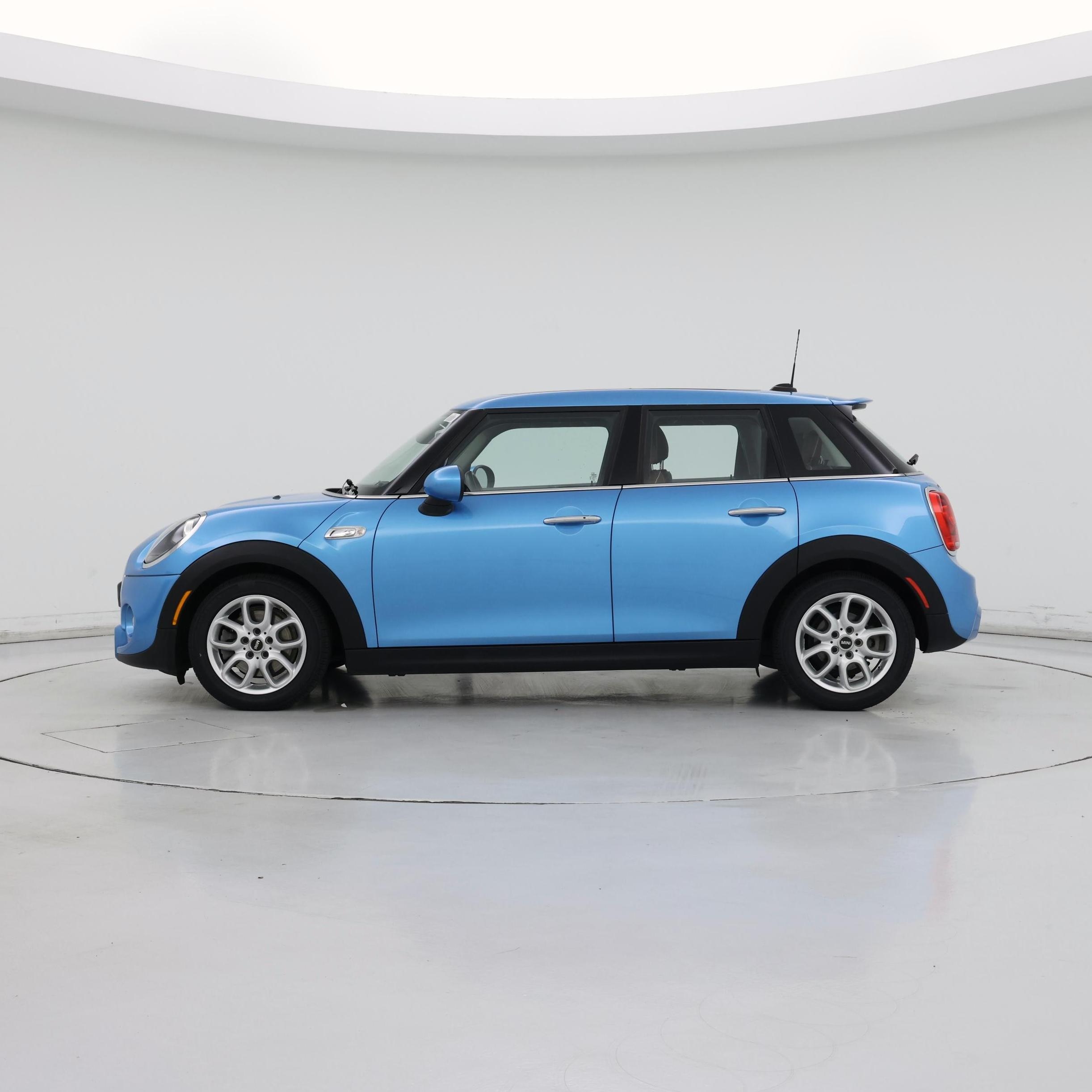 Thumbnail: 2019 MINI Cooper Hardtop - 3