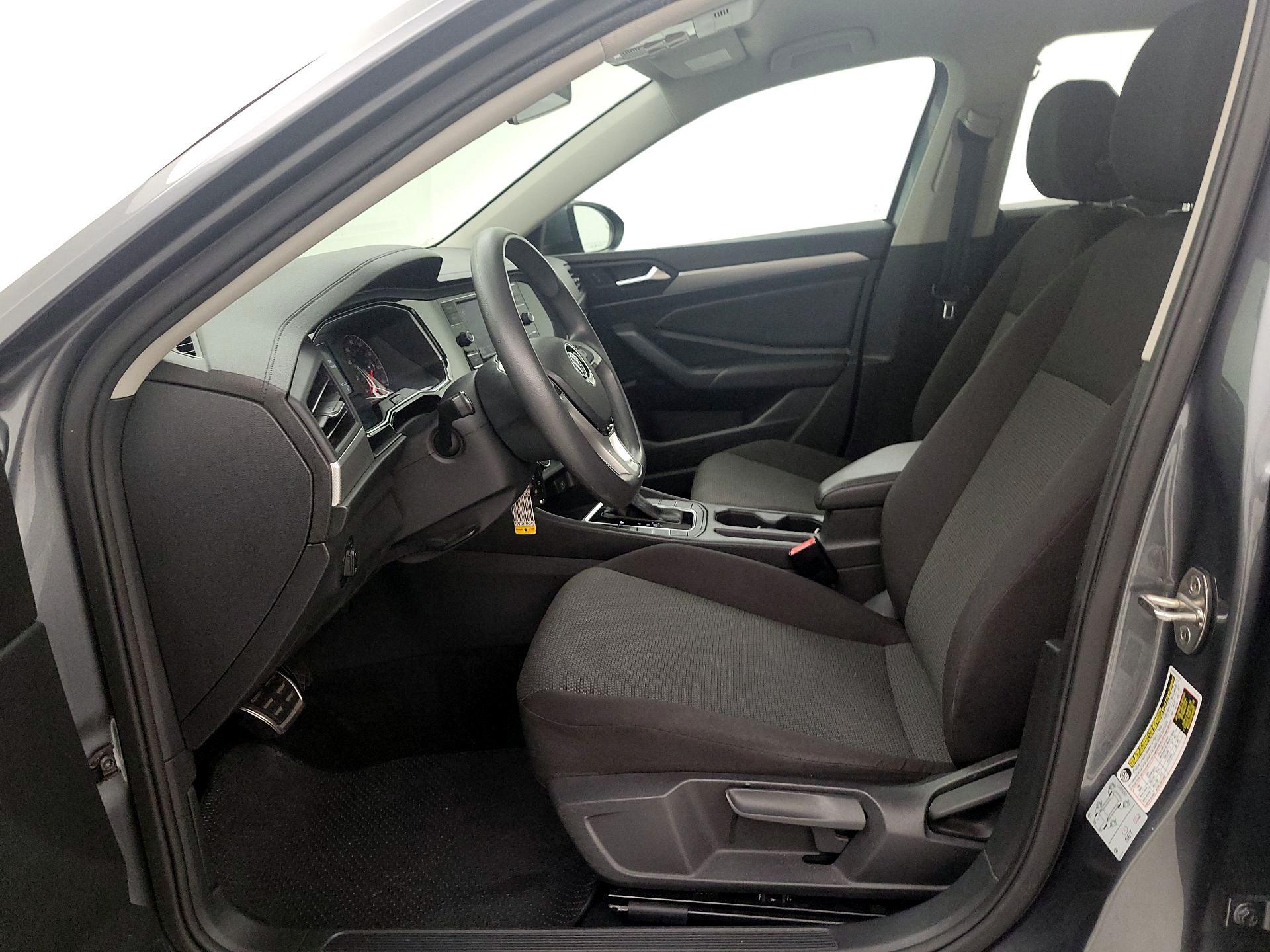 Thumbnail: 2019 Volkswagen Jetta - 11