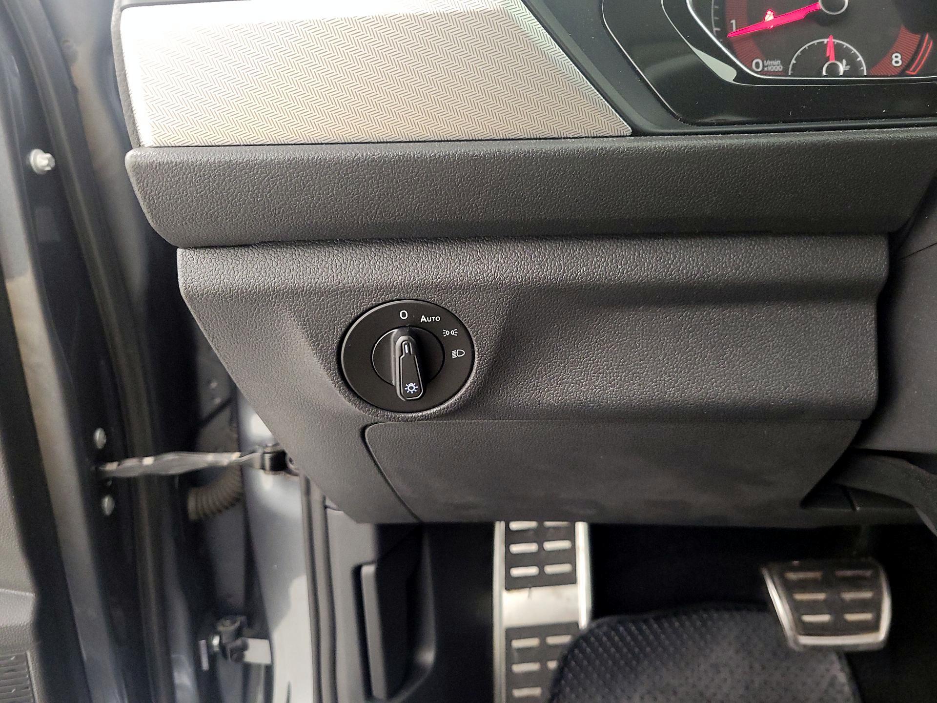 Thumbnail: 2019 Volkswagen Jetta - 13