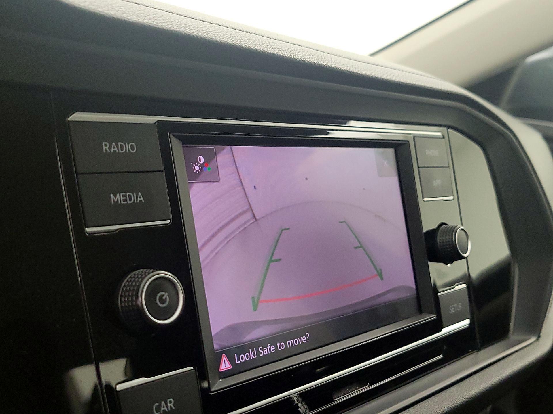 Thumbnail: 2019 Volkswagen Jetta - 14