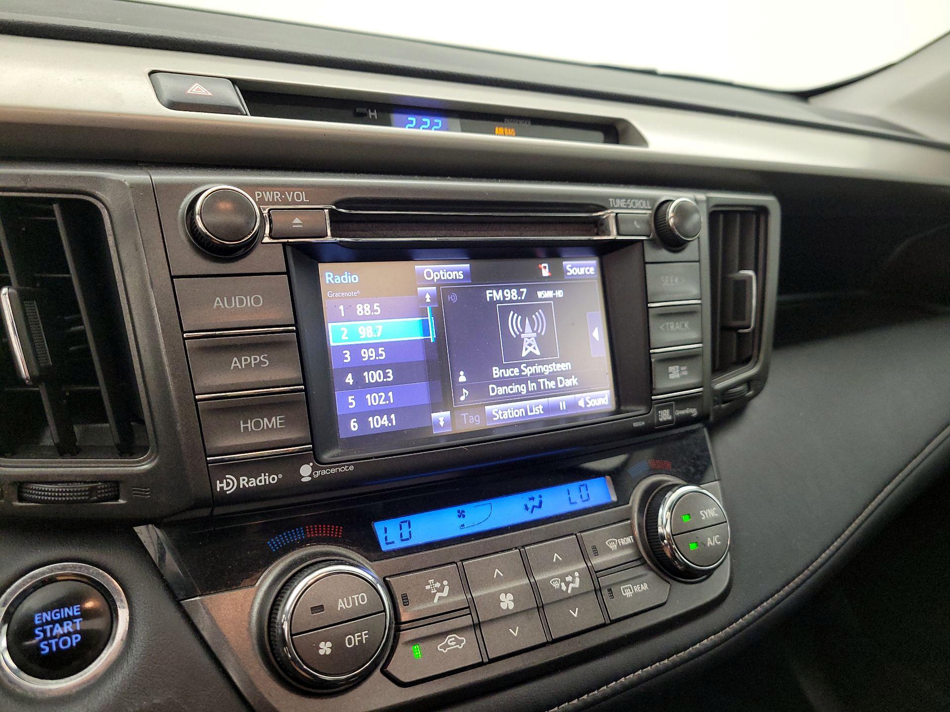 Thumbnail: 2015 Toyota RAV4 - 16