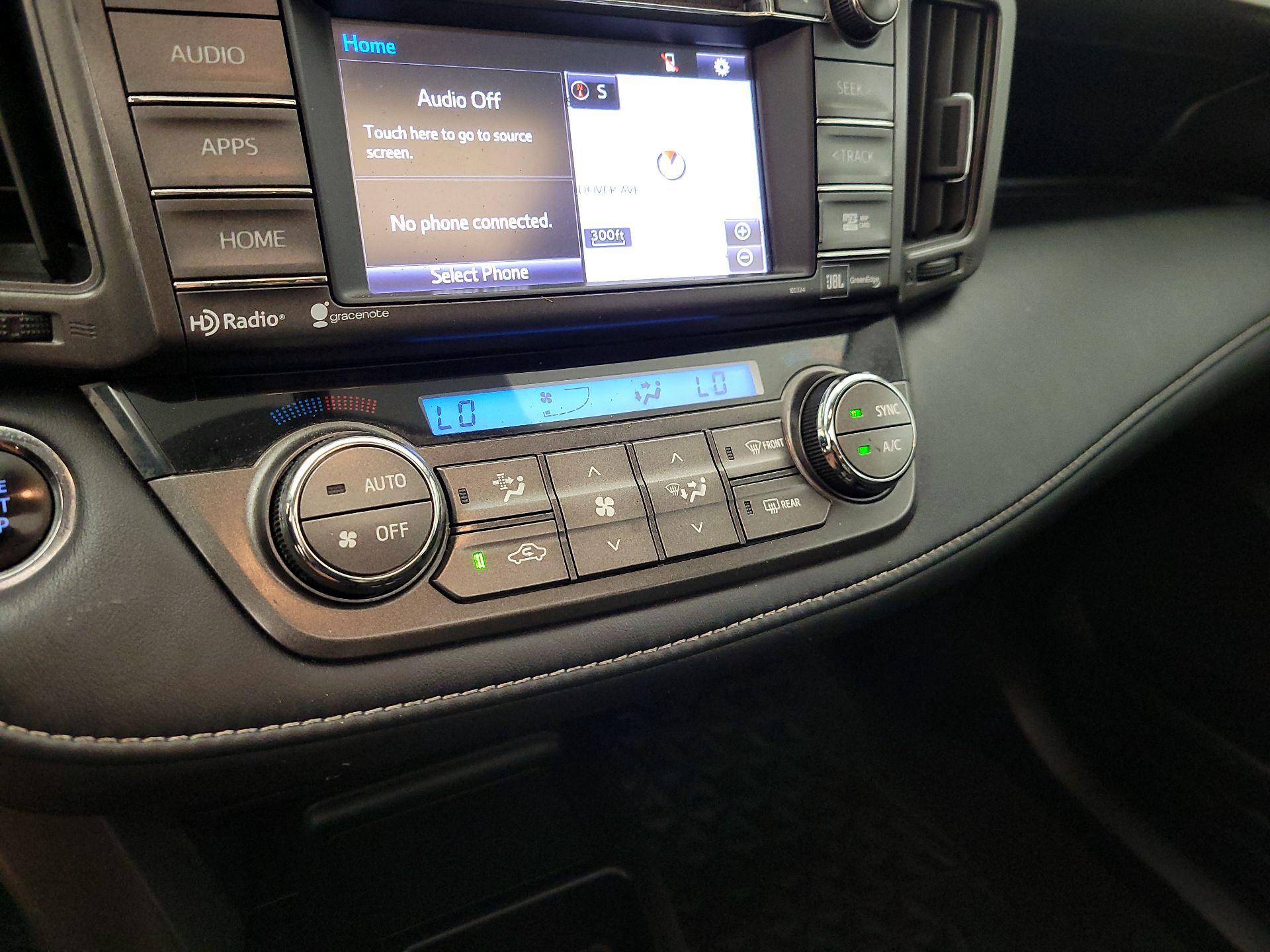 Thumbnail: 2015 Toyota RAV4 - 17