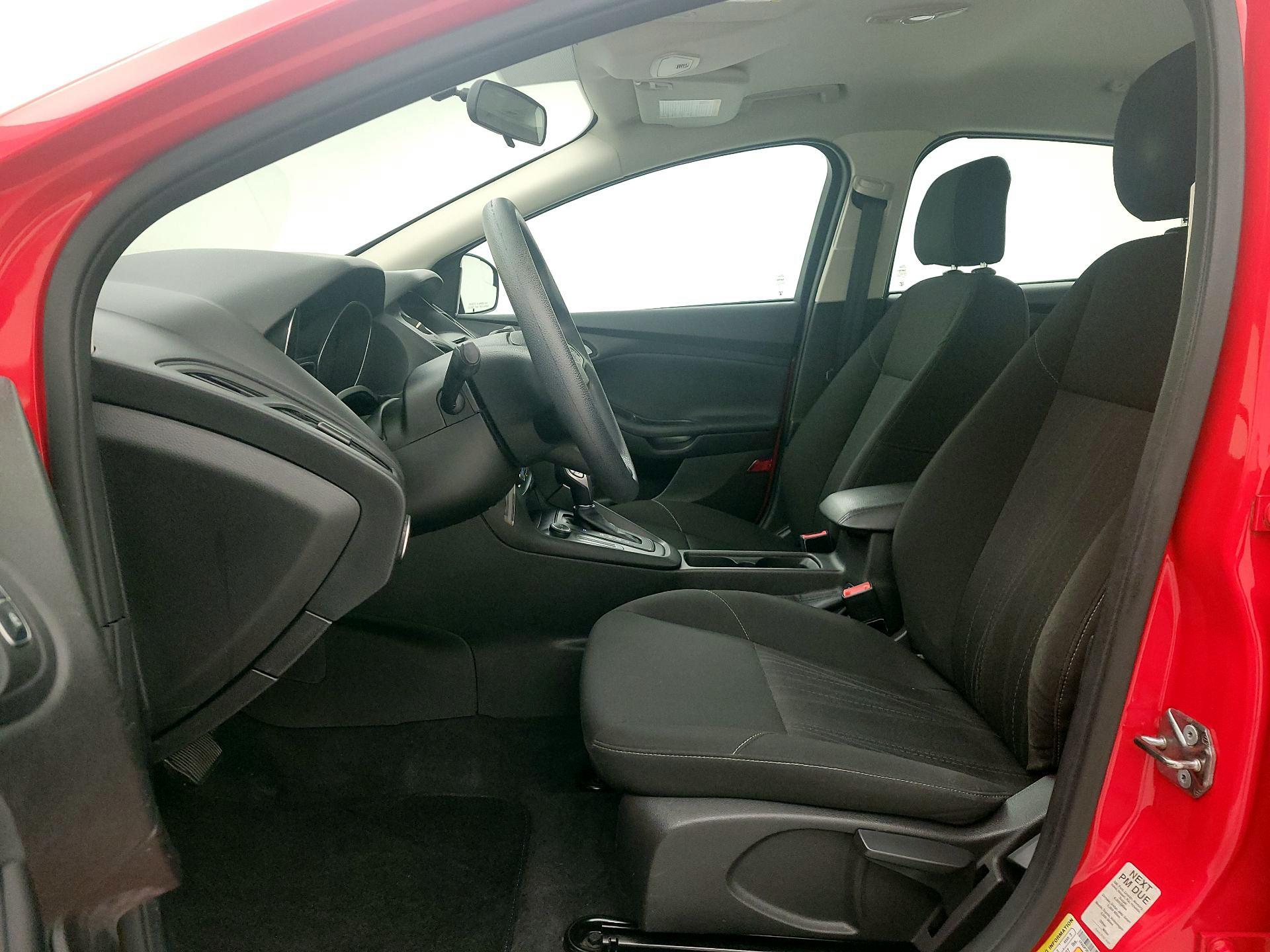 Thumbnail: 2015 Ford Focus - 11