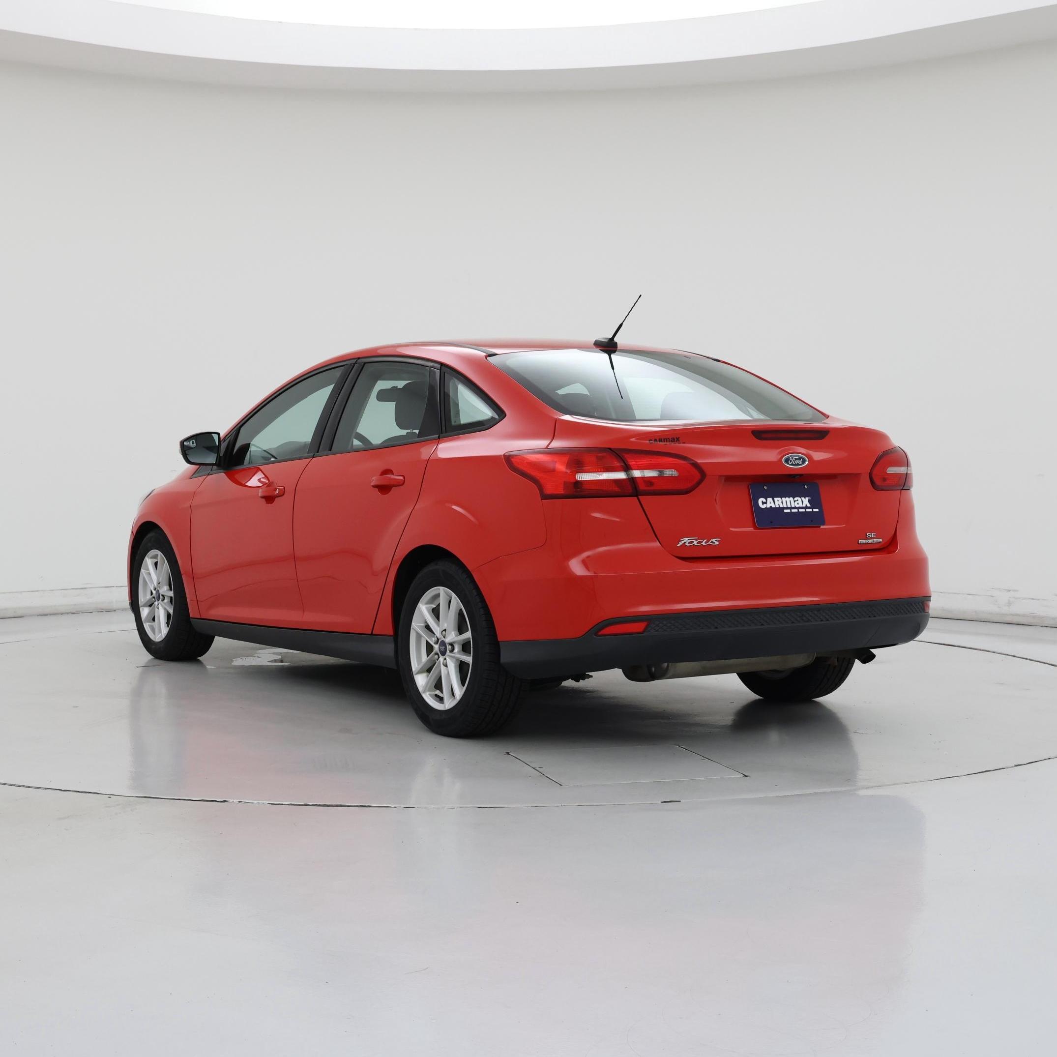 Thumbnail: 2015 Ford Focus - 2