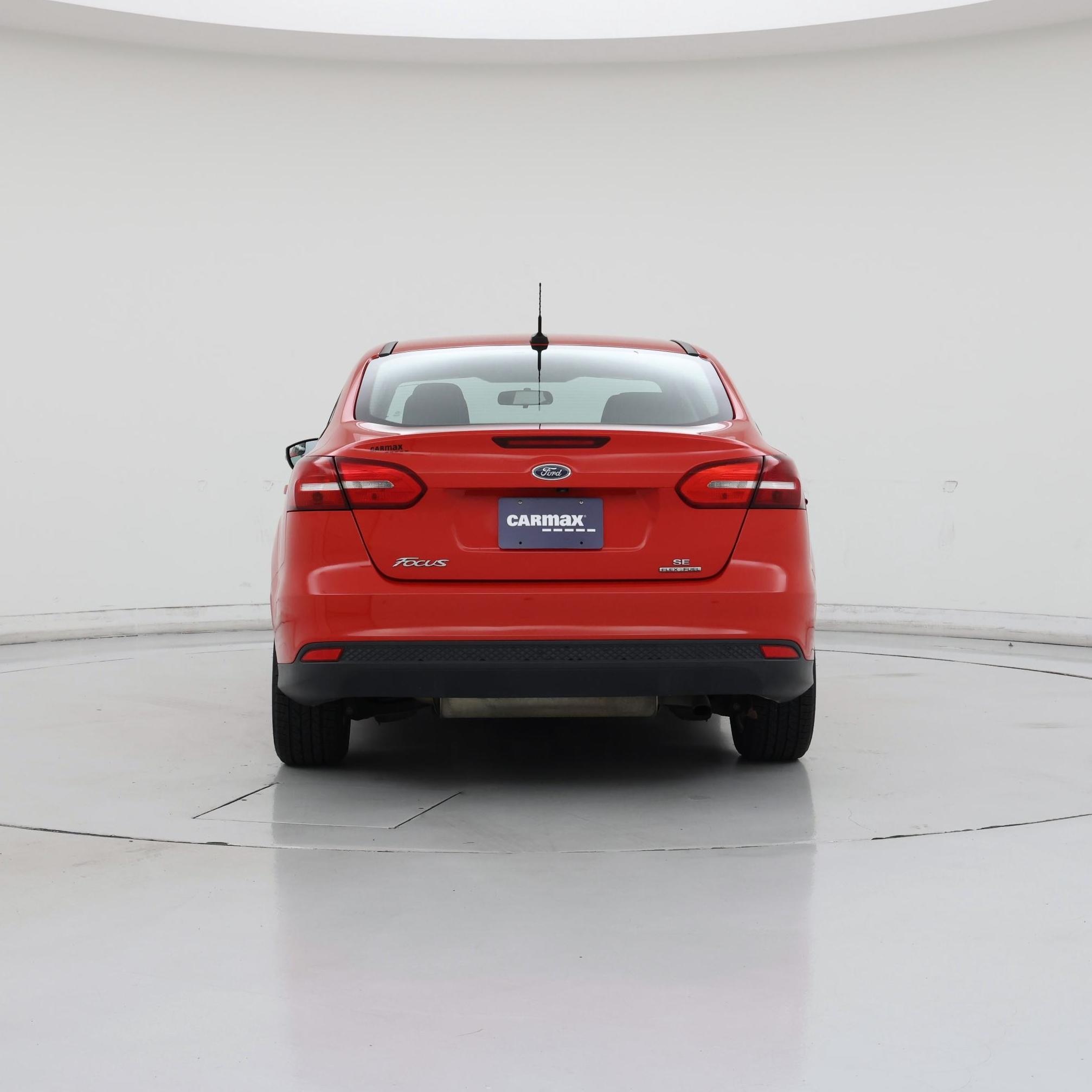 Thumbnail: 2015 Ford Focus - 6