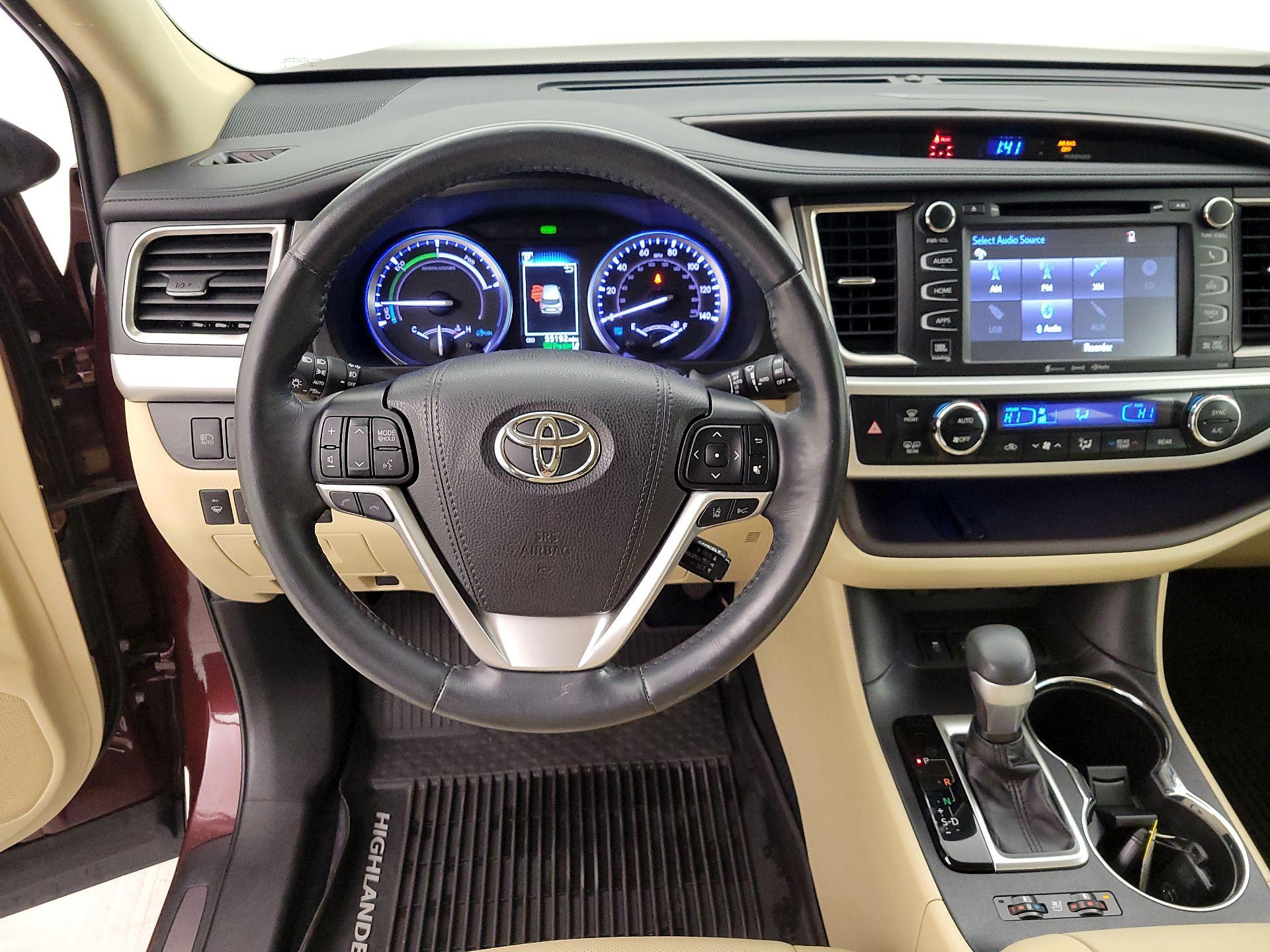 Thumbnail: 2019 Toyota Highlander - 10