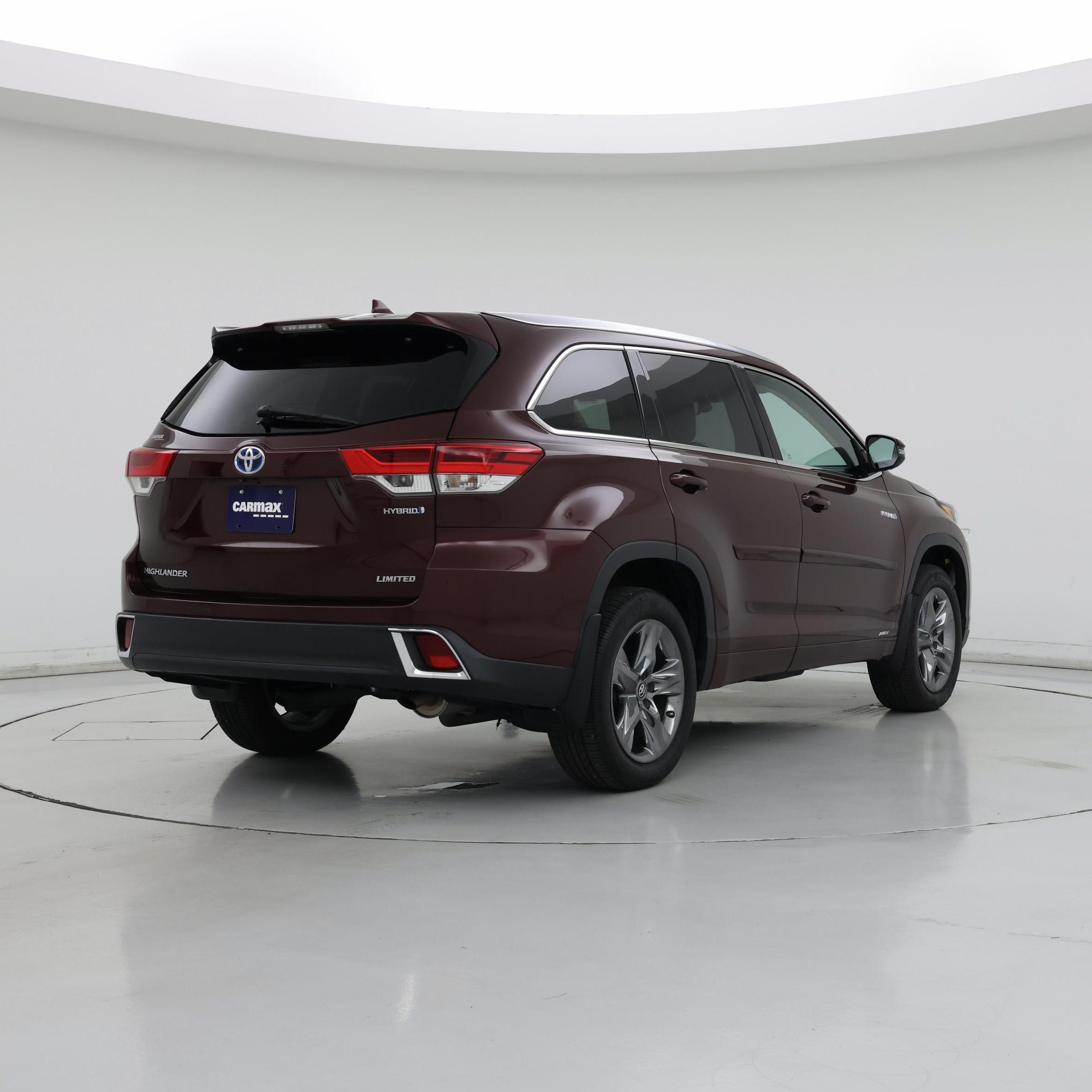 Thumbnail: 2019 Toyota Highlander - 8
