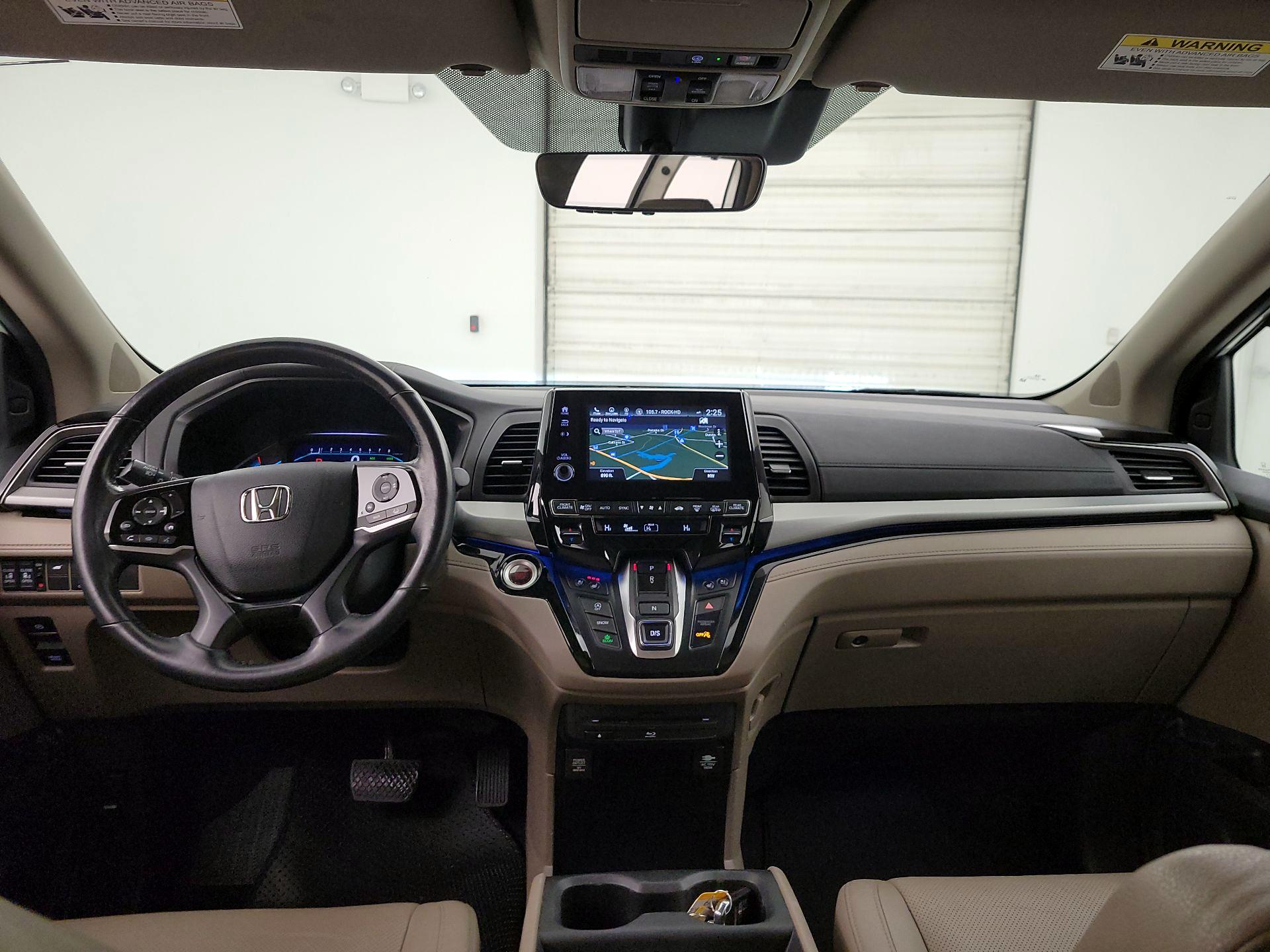 Thumbnail: 2018 Honda Odyssey - 9