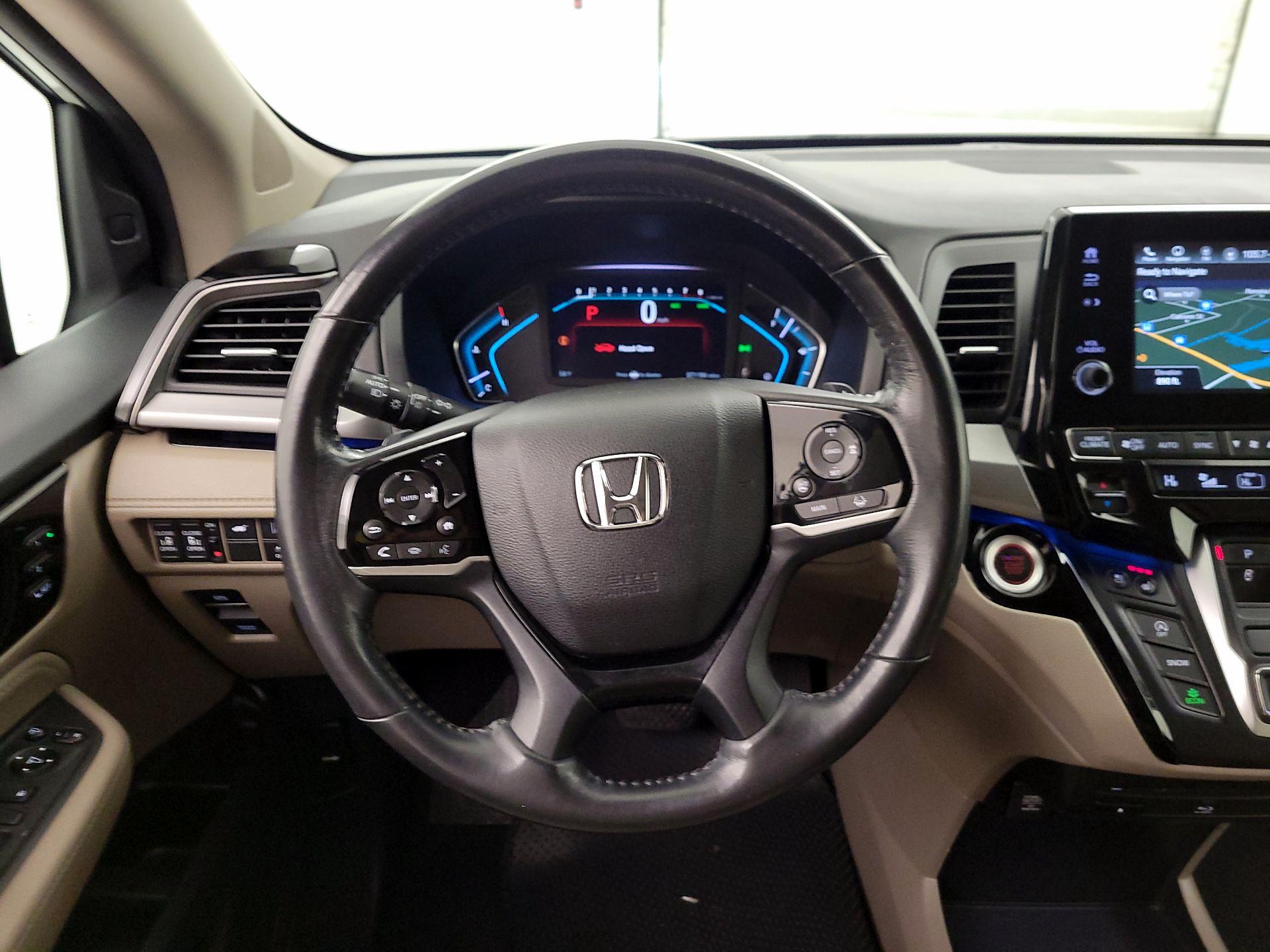 Thumbnail: 2018 Honda Odyssey - 10