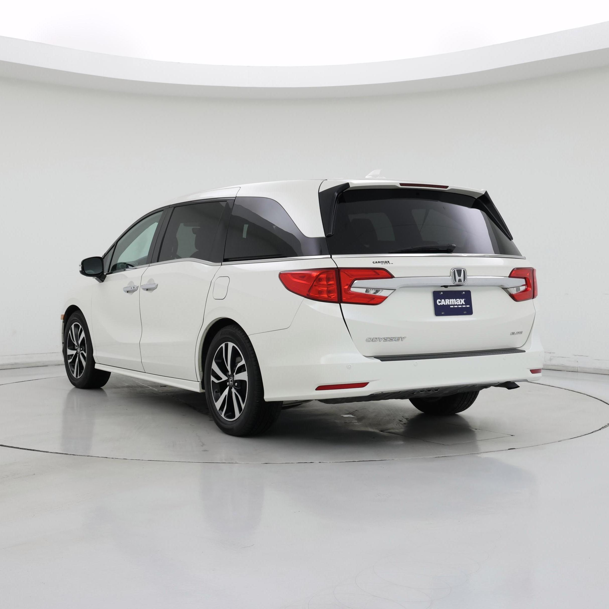 Thumbnail: 2018 Honda Odyssey - 2