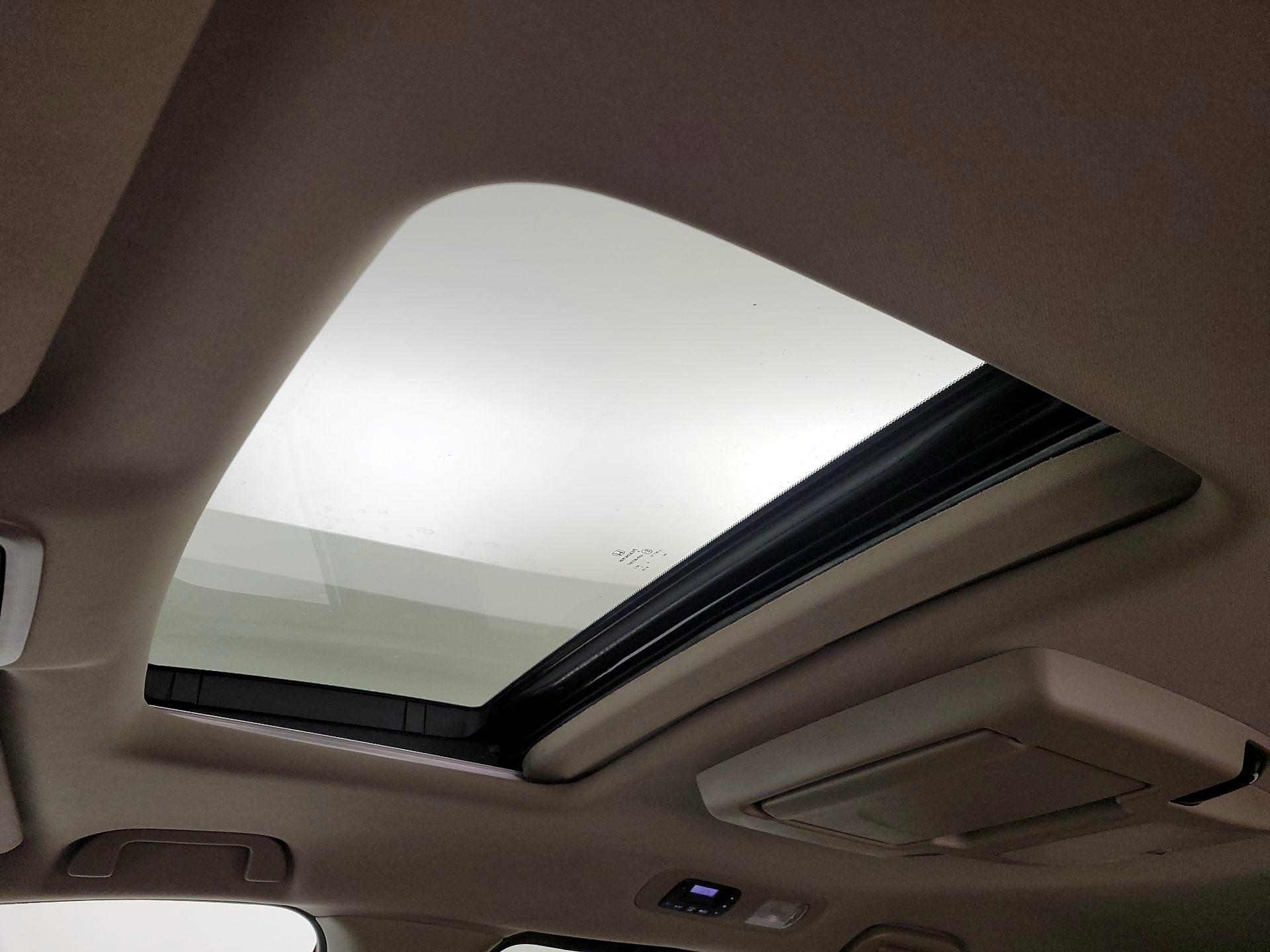 Thumbnail: 2018 Honda Odyssey - 20