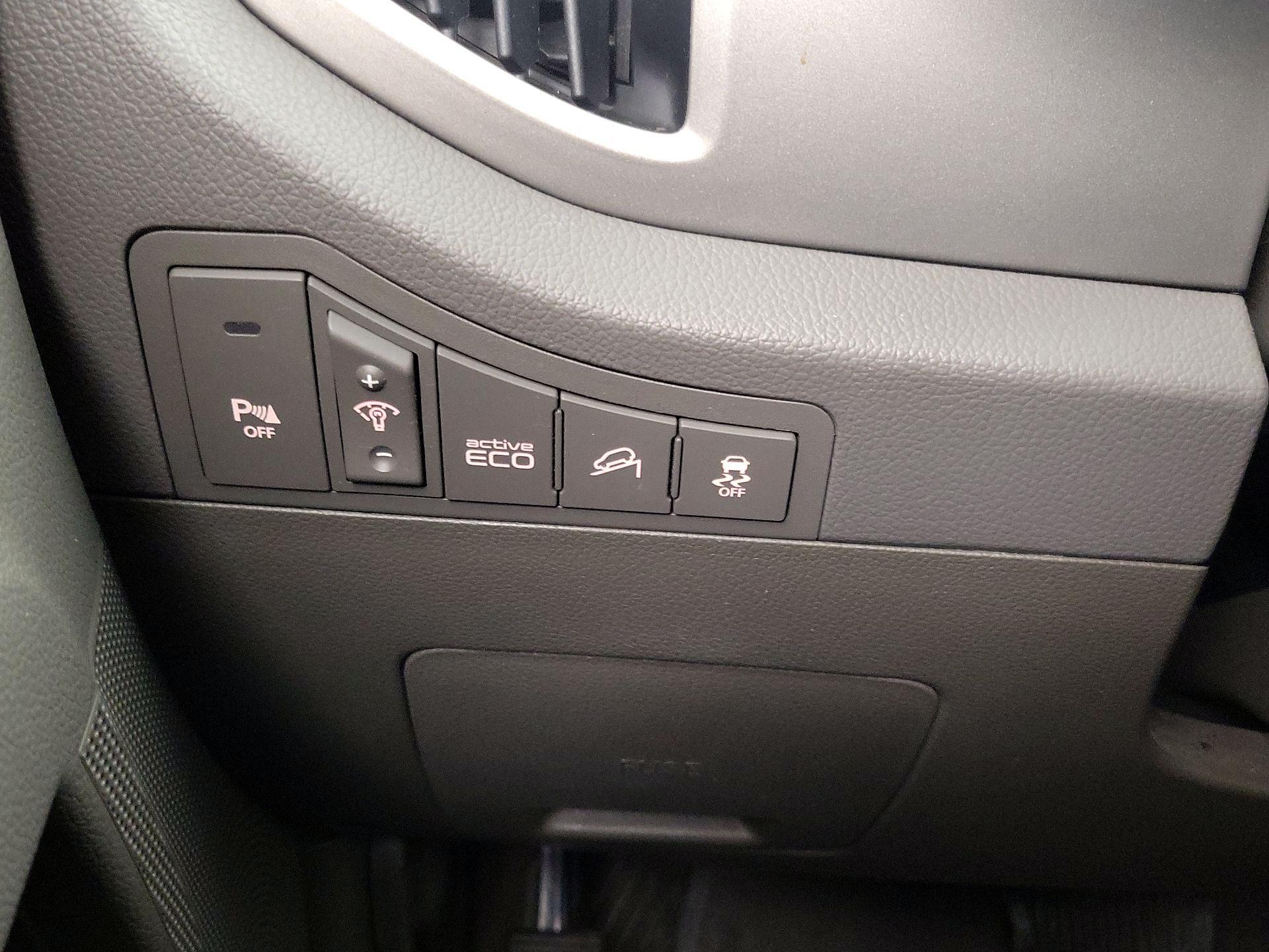 Thumbnail: 2015 Kia Sportage - 13