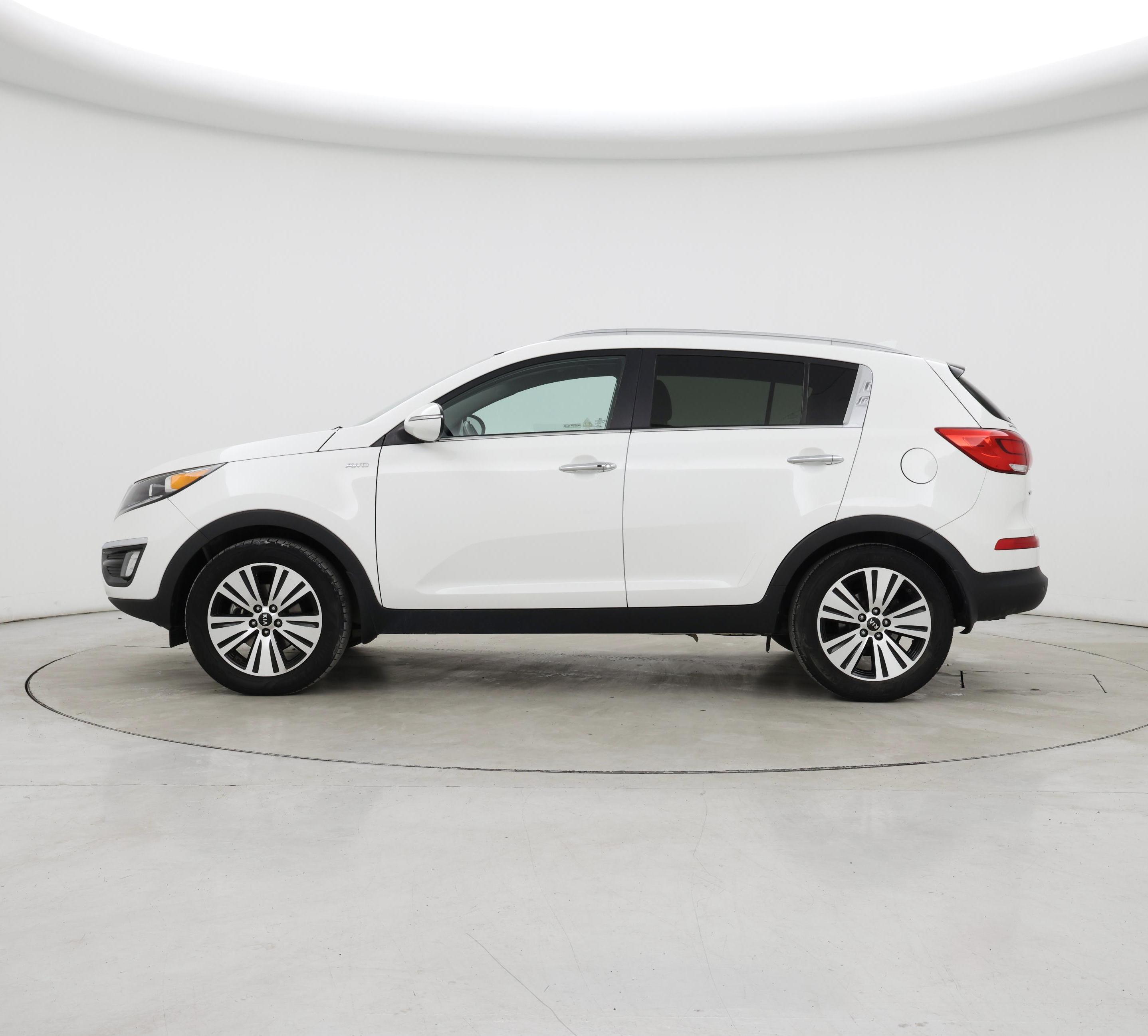 Thumbnail: 2015 Kia Sportage - 3