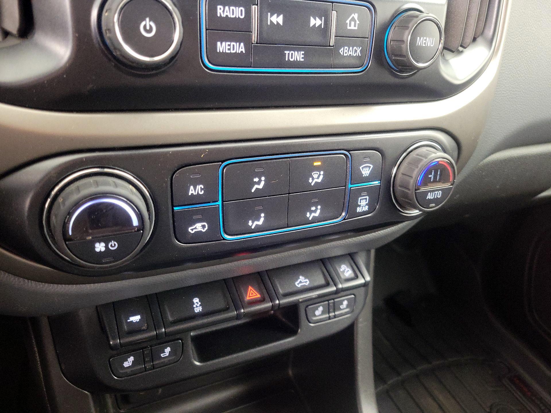 Thumbnail: 2016 Chevrolet Colorado - 17