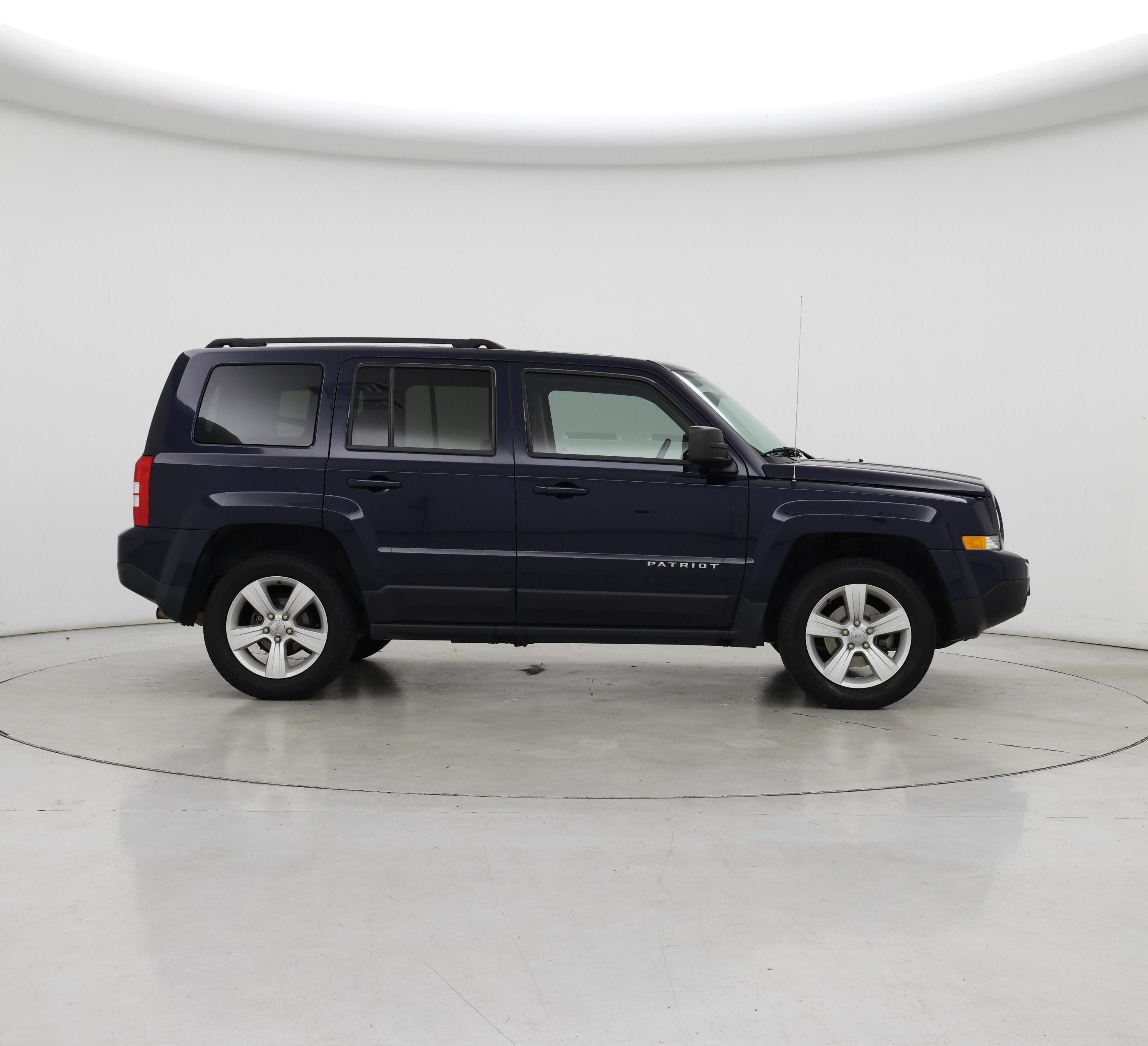 Thumbnail: 2016 Jeep Patriot - 7