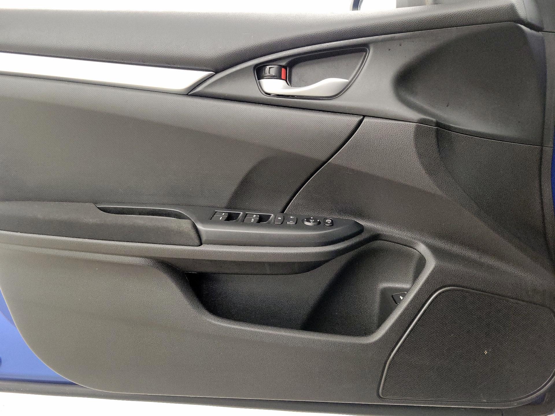 Thumbnail: 2016 Honda Civic - 12