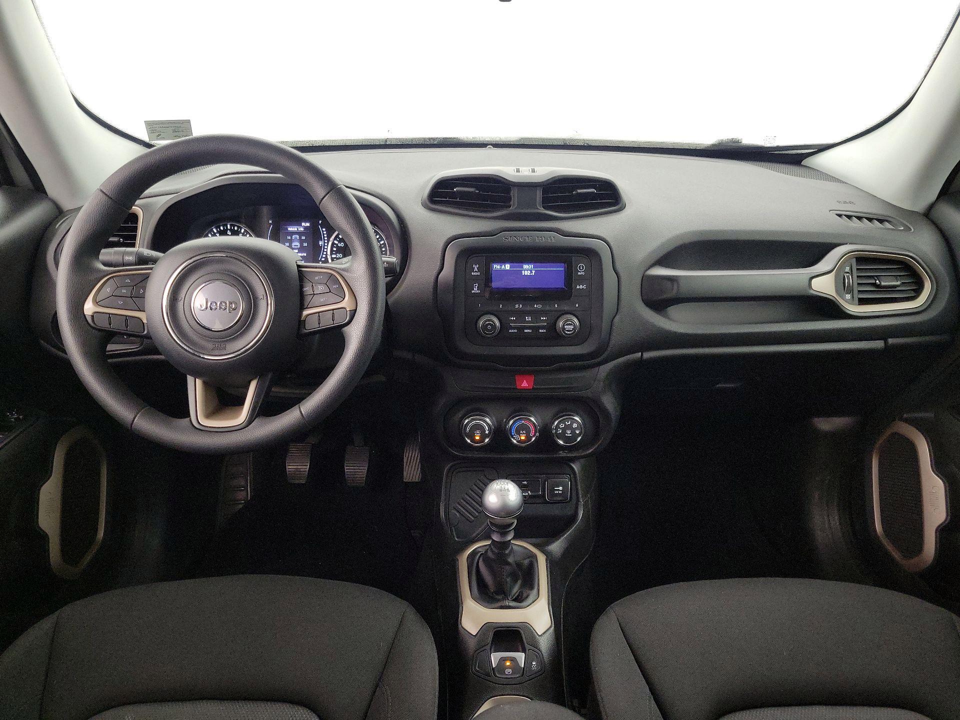 Thumbnail: 2017 Jeep Renegade - 9