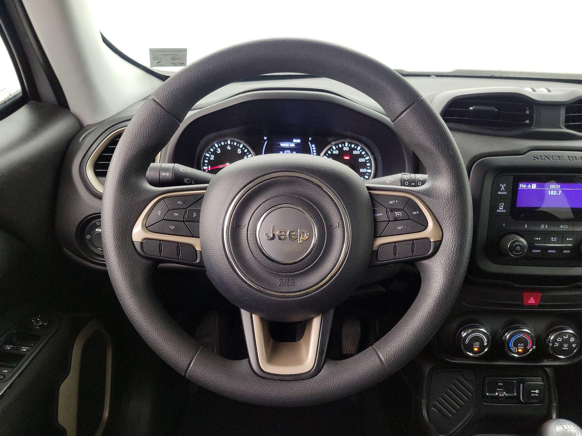 Thumbnail: 2017 Jeep Renegade - 10