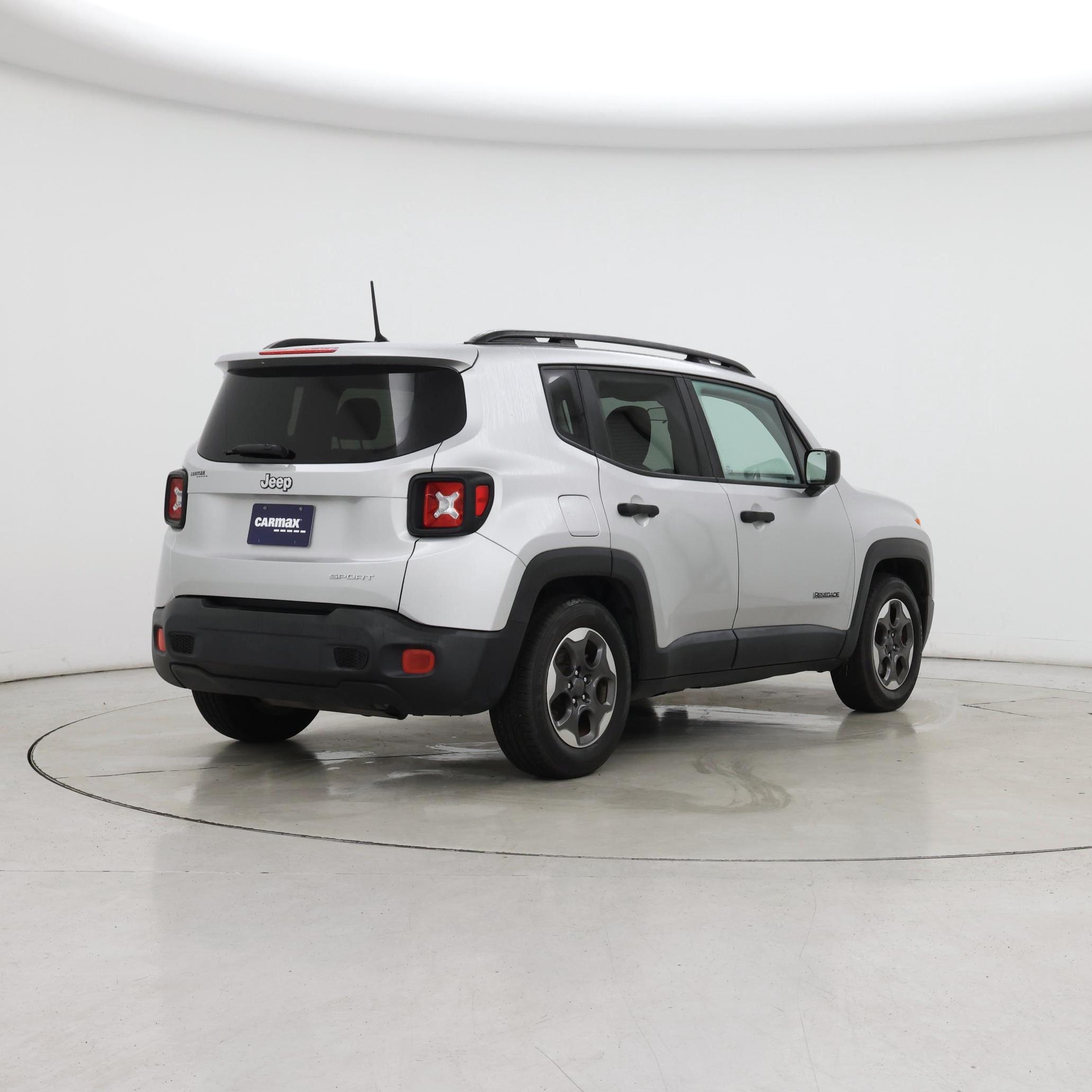 Thumbnail: 2017 Jeep Renegade - 8