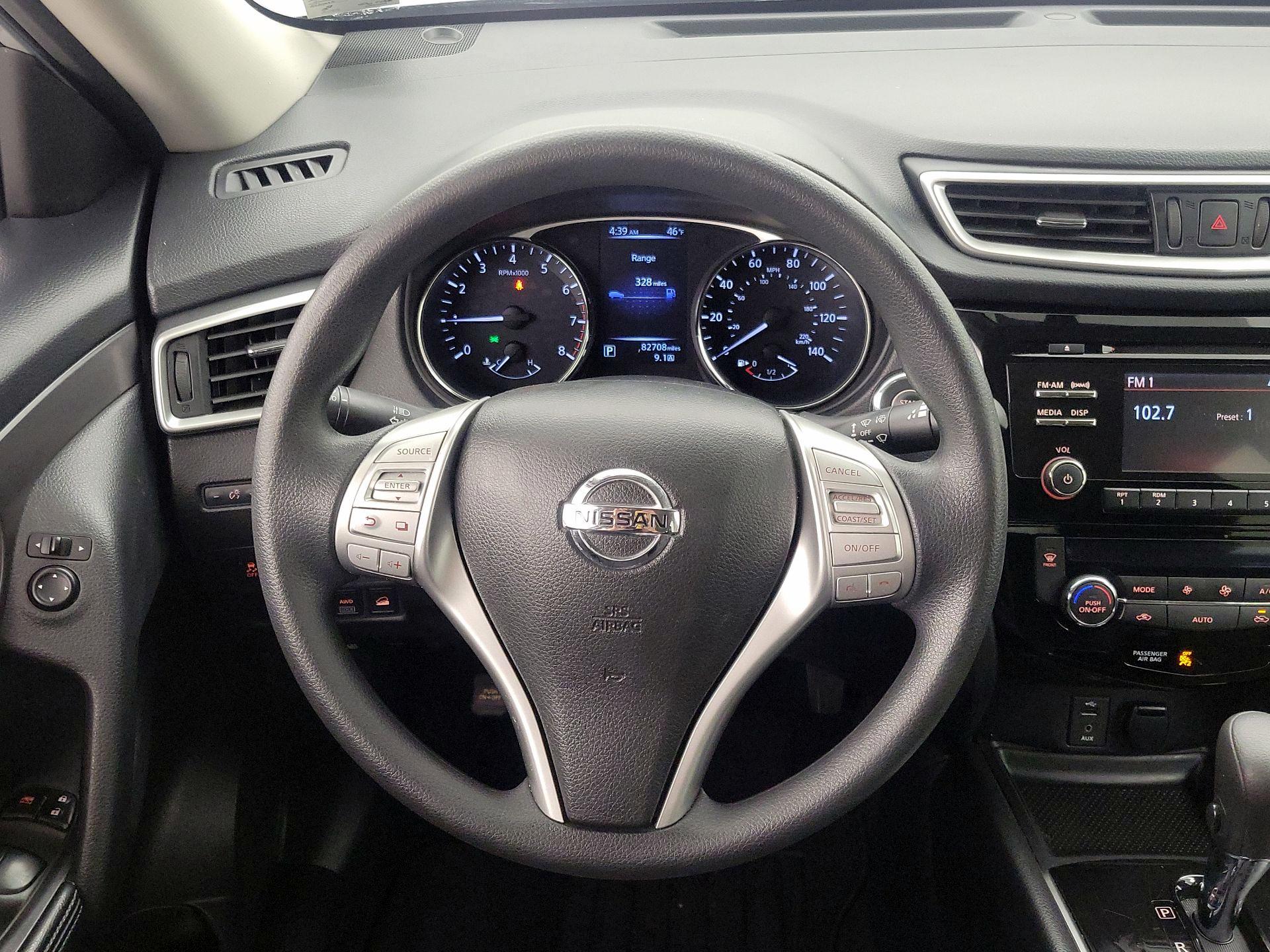 Thumbnail: 2016 Nissan Rogue - 10