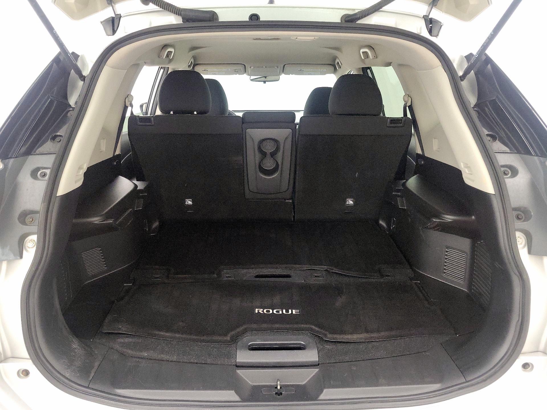 Thumbnail: 2016 Nissan Rogue - 20