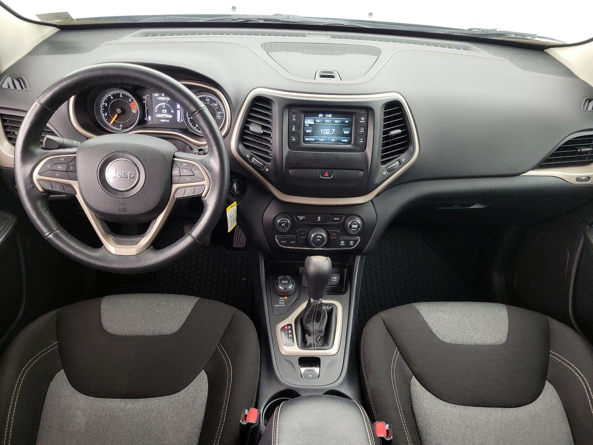 Thumbnail: 2016 Jeep Cherokee - 9