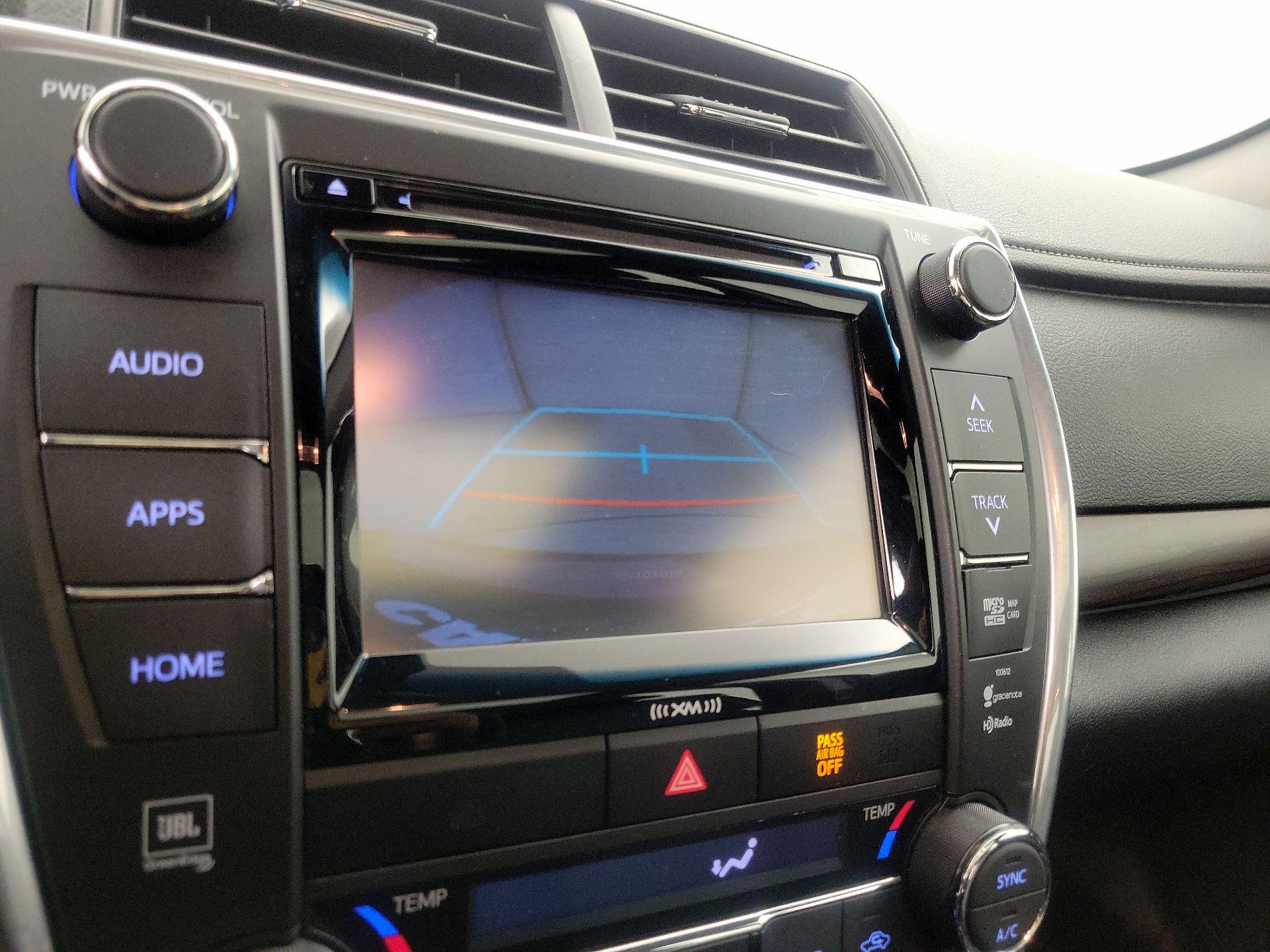 Thumbnail: 2016 Toyota Camry - 14