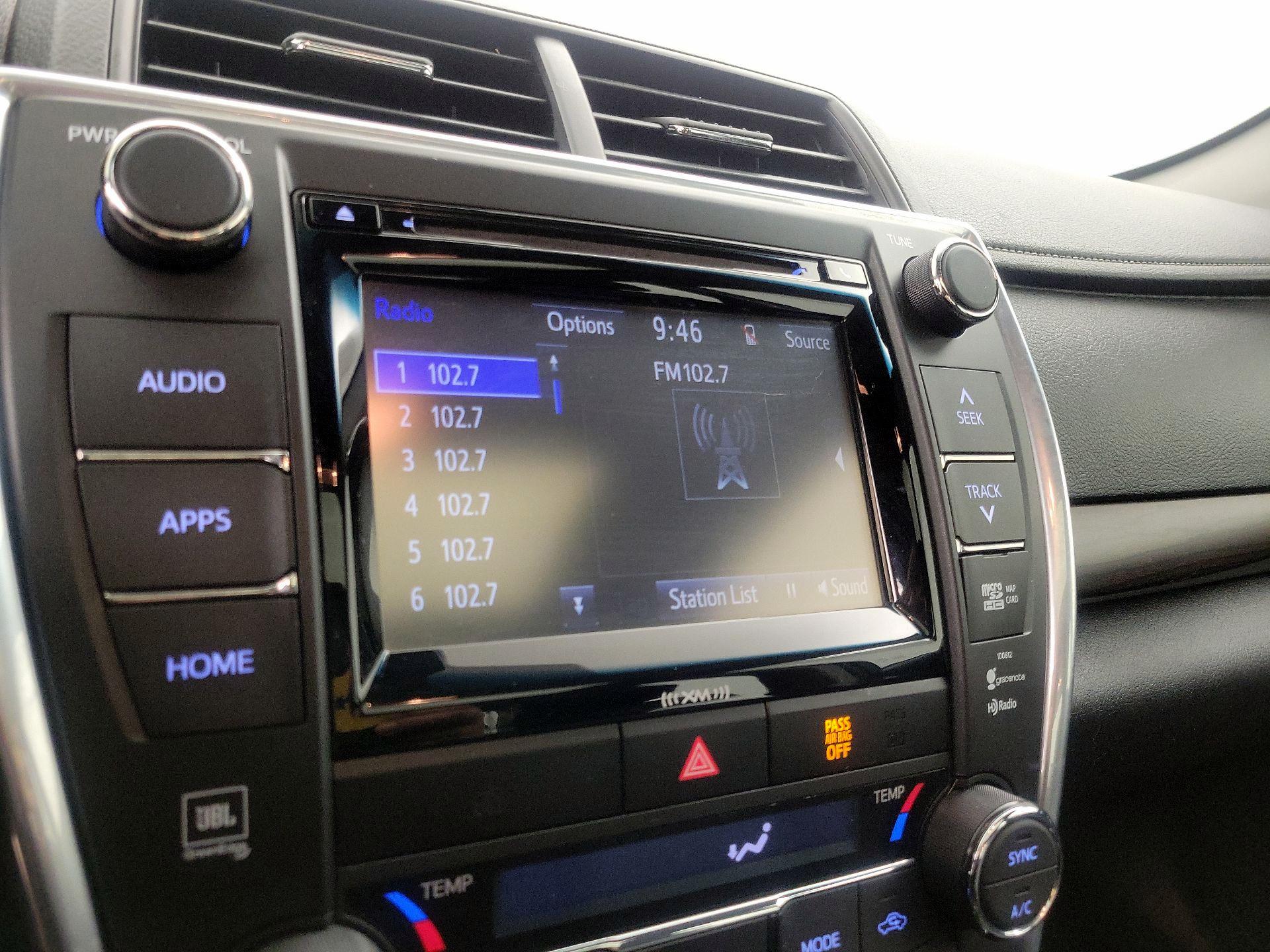 Thumbnail: 2016 Toyota Camry - 15