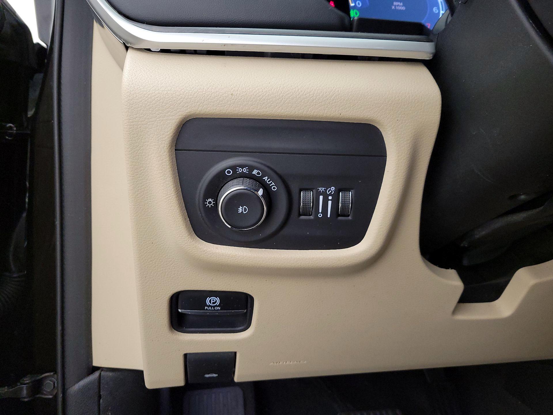 Thumbnail: 2021 Jeep Grand Cherokee L - 13