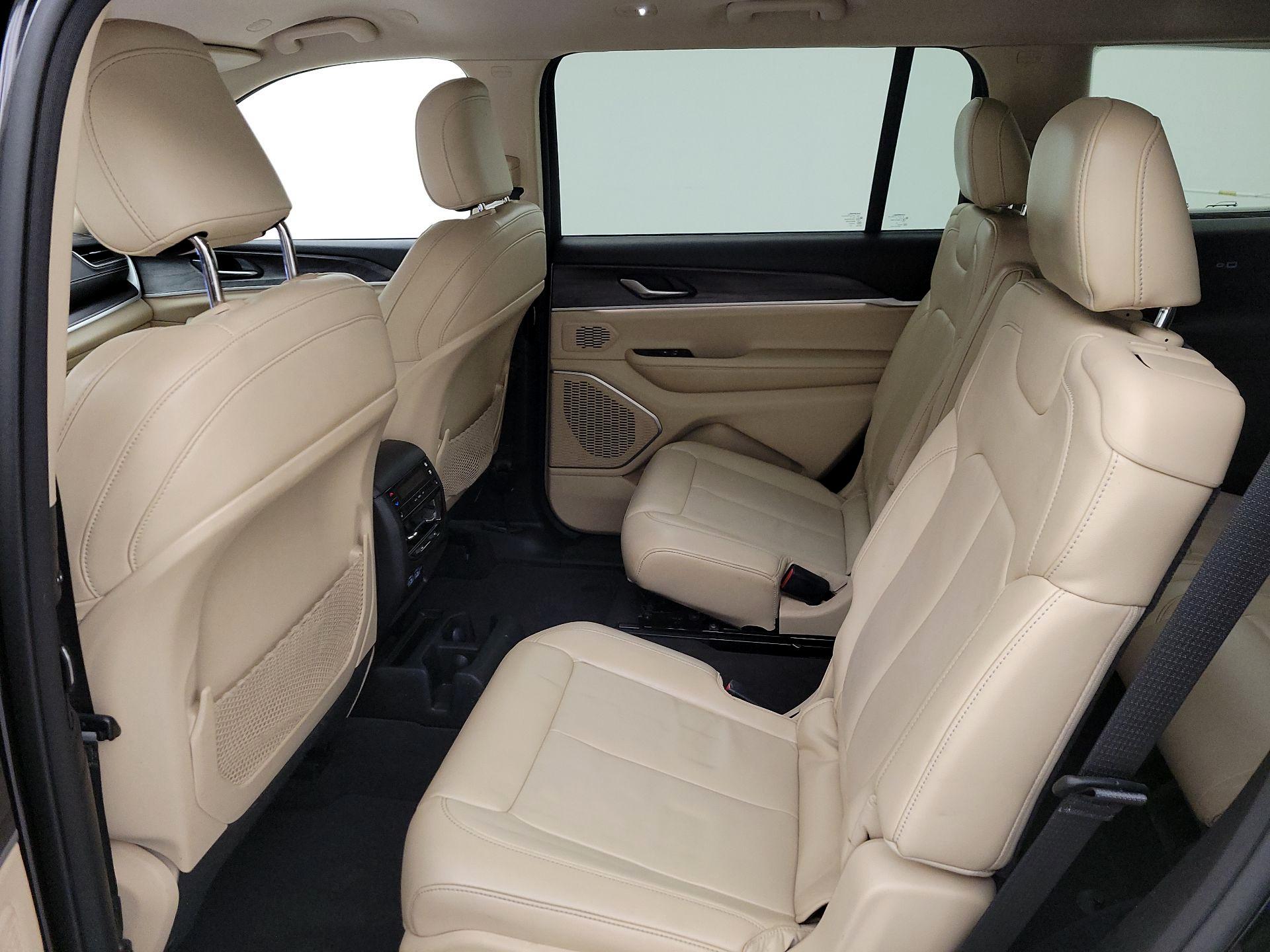 Thumbnail: 2021 Jeep Grand Cherokee L - 20