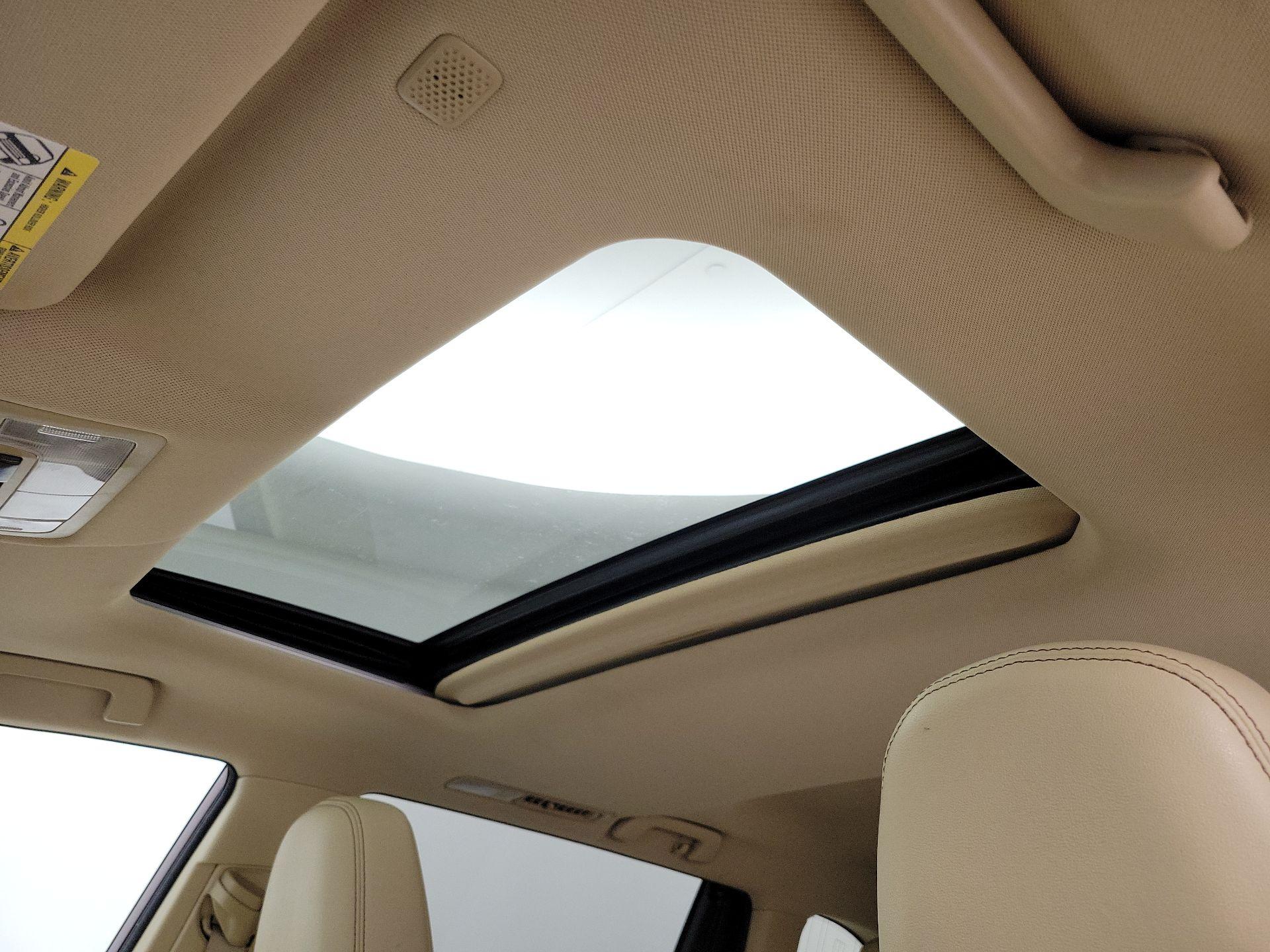 Thumbnail: 2018 Toyota Highlander - 20