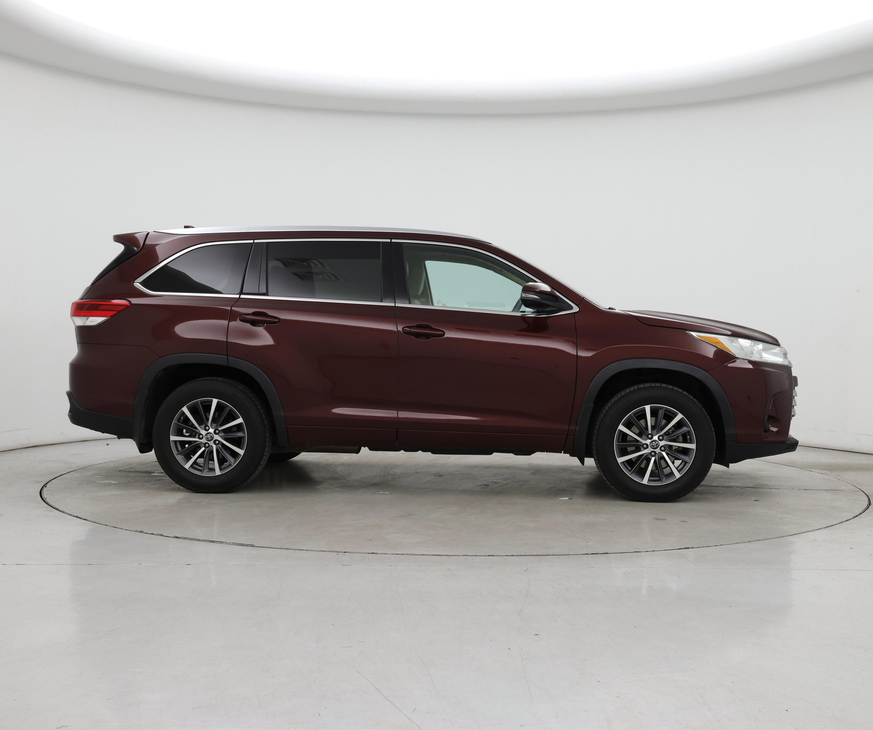 Thumbnail: 2018 Toyota Highlander - 7