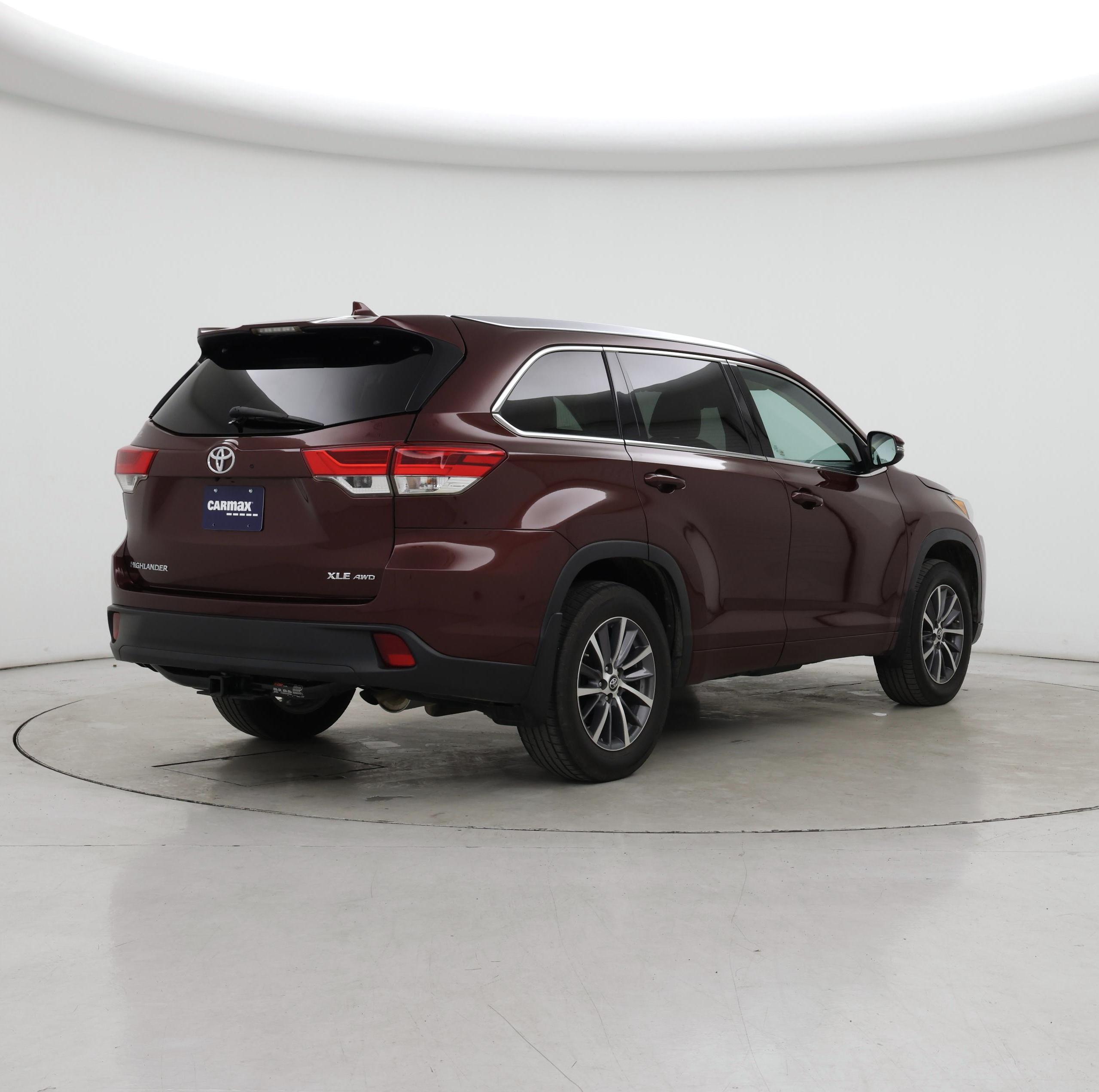 Thumbnail: 2018 Toyota Highlander - 8