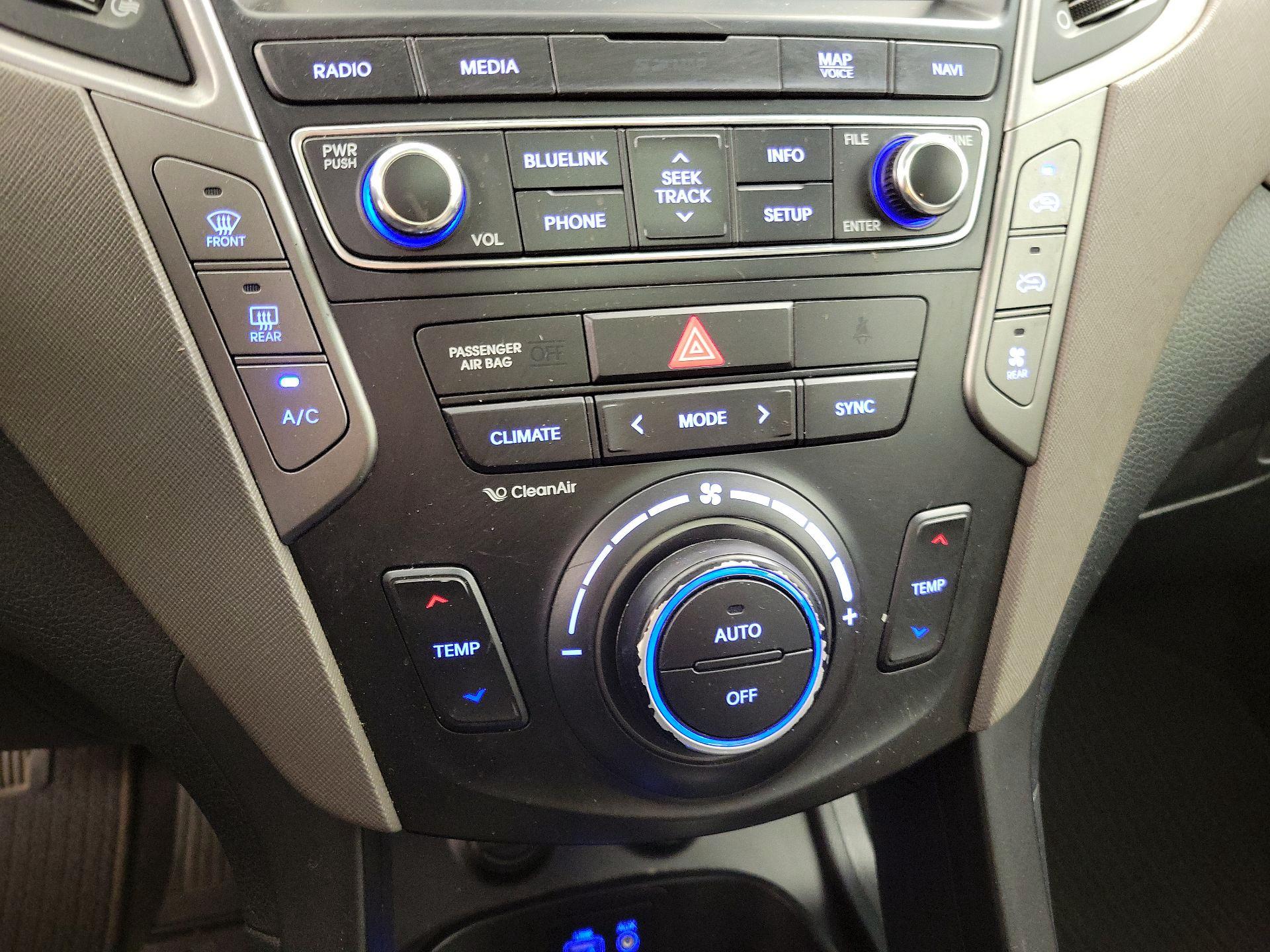 Thumbnail: 2017 Hyundai Santa Fe - 17