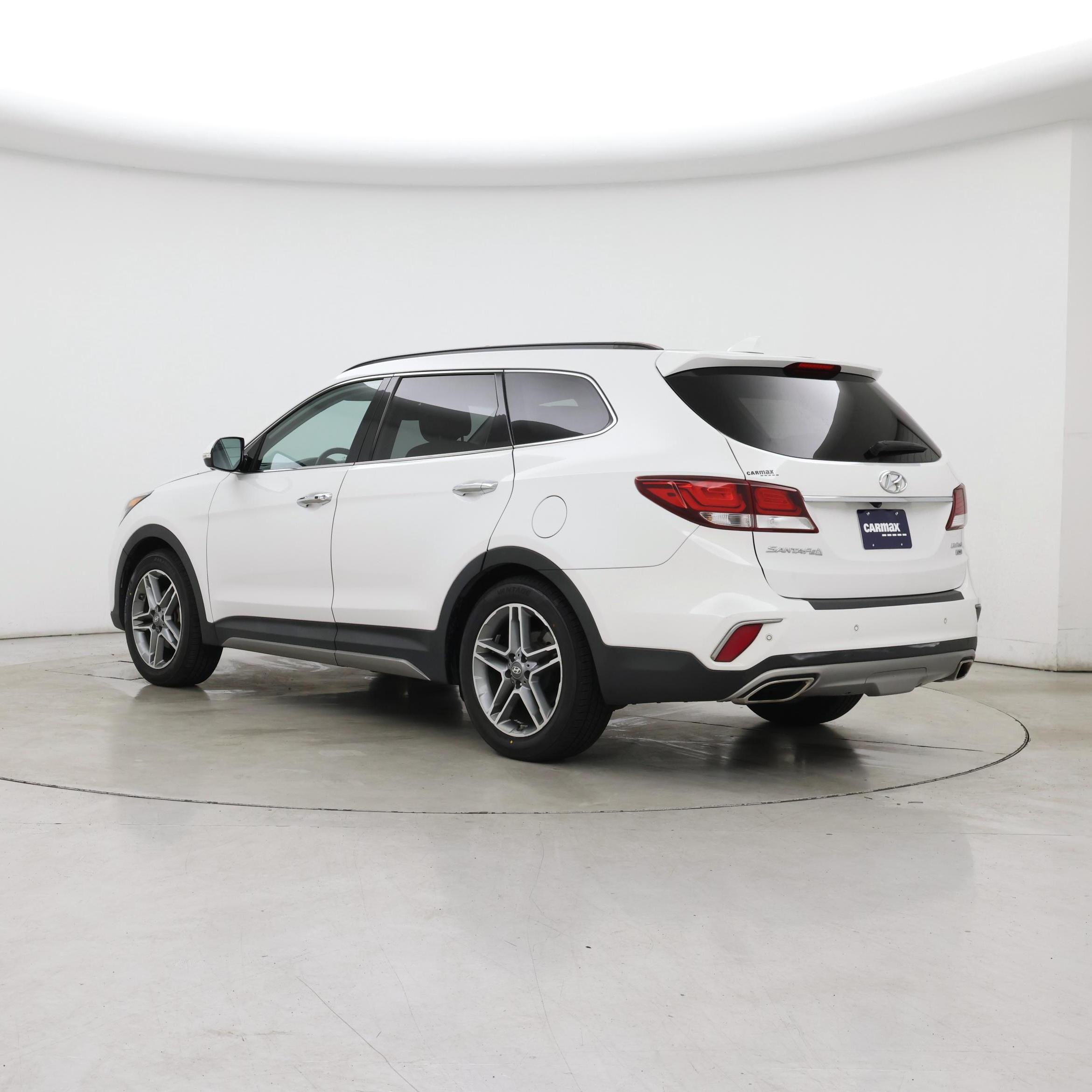 Thumbnail: 2017 Hyundai Santa Fe - 2