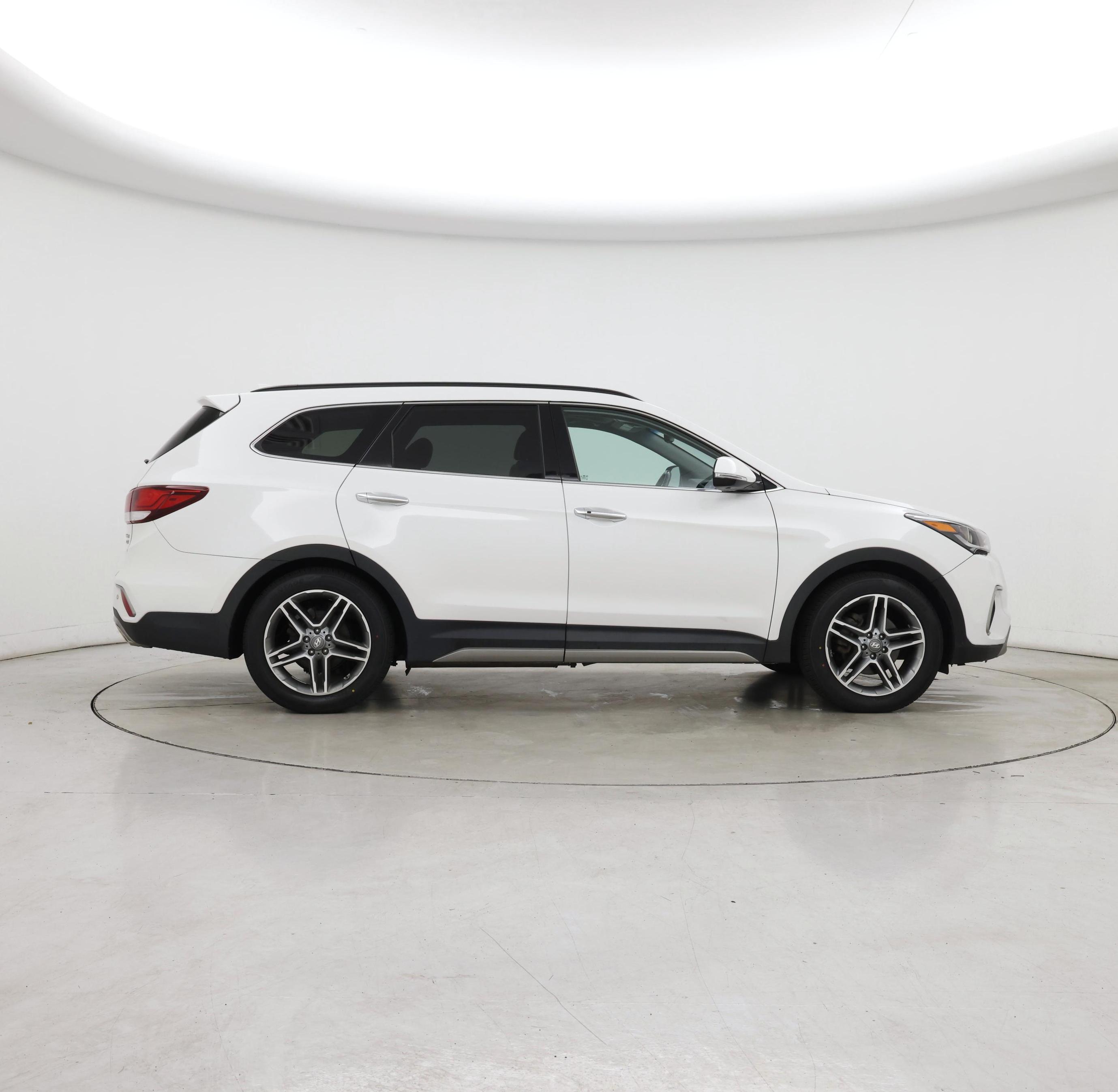 Thumbnail: 2017 Hyundai Santa Fe - 7