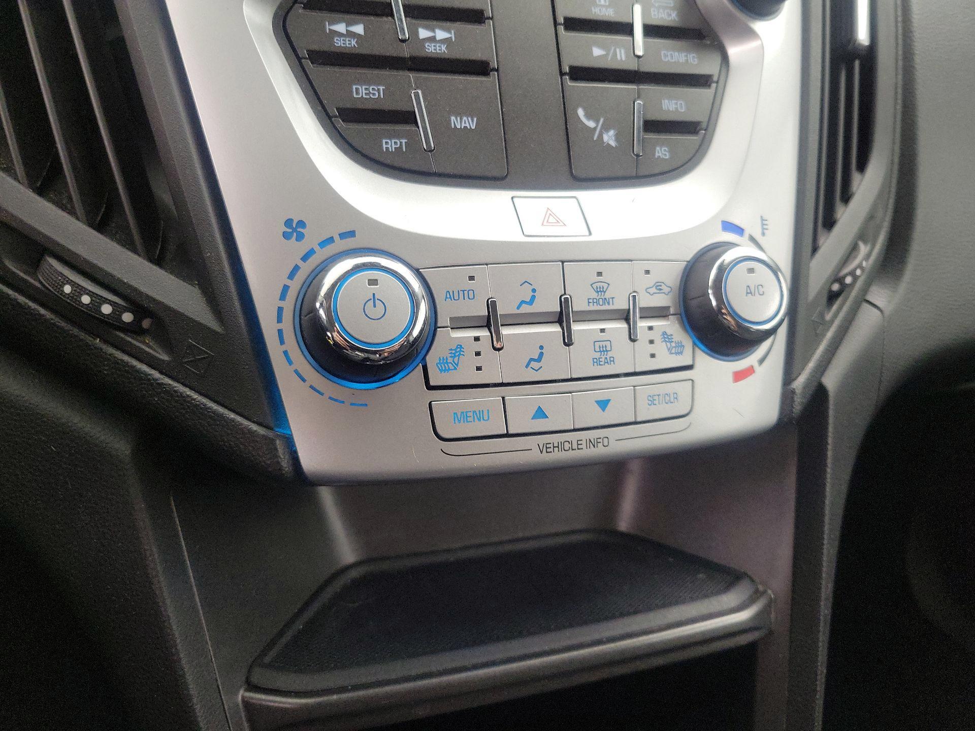 Thumbnail: 2017 Chevrolet Equinox - 17