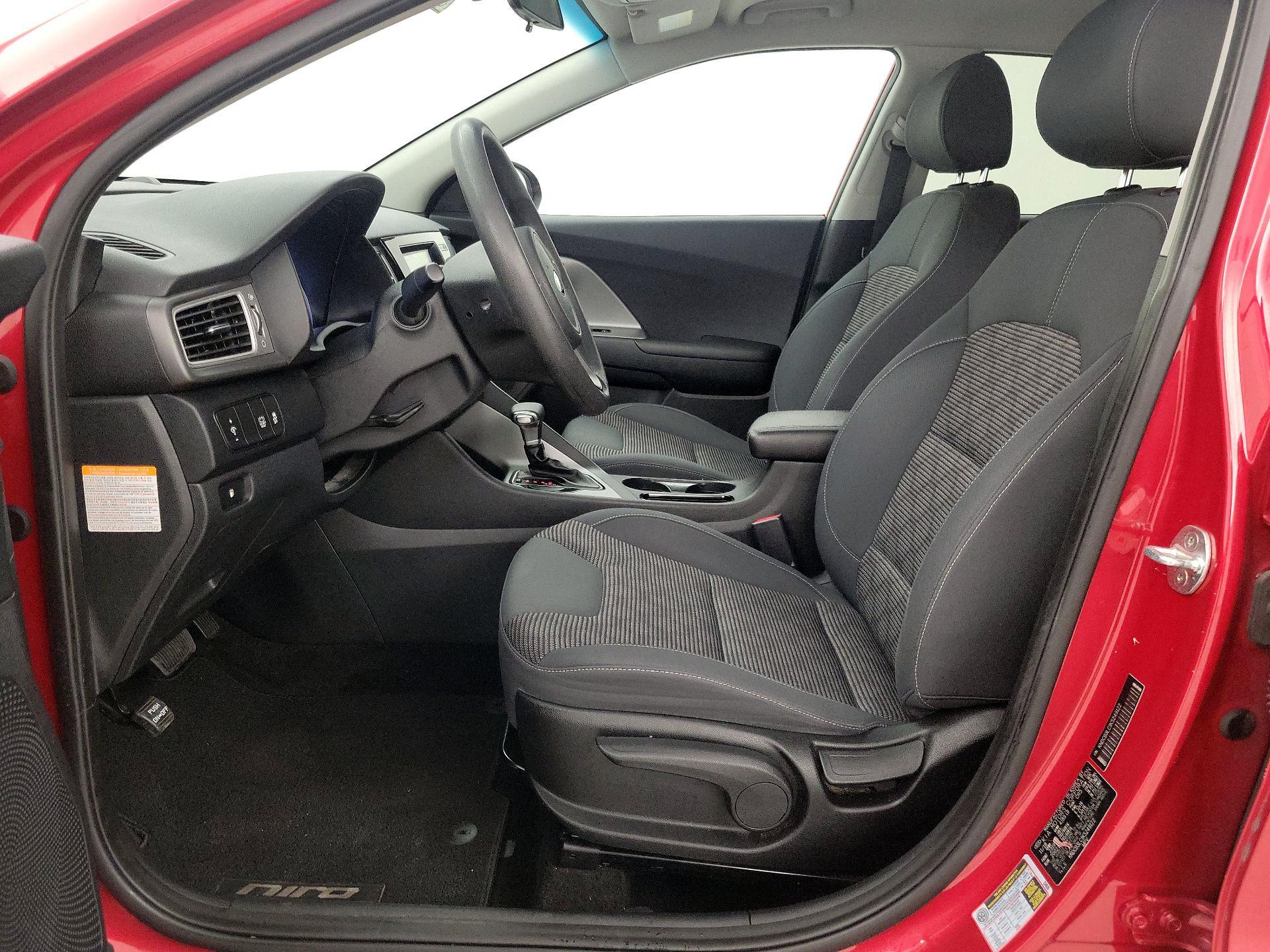 Thumbnail: 2019 Kia Niro - 11