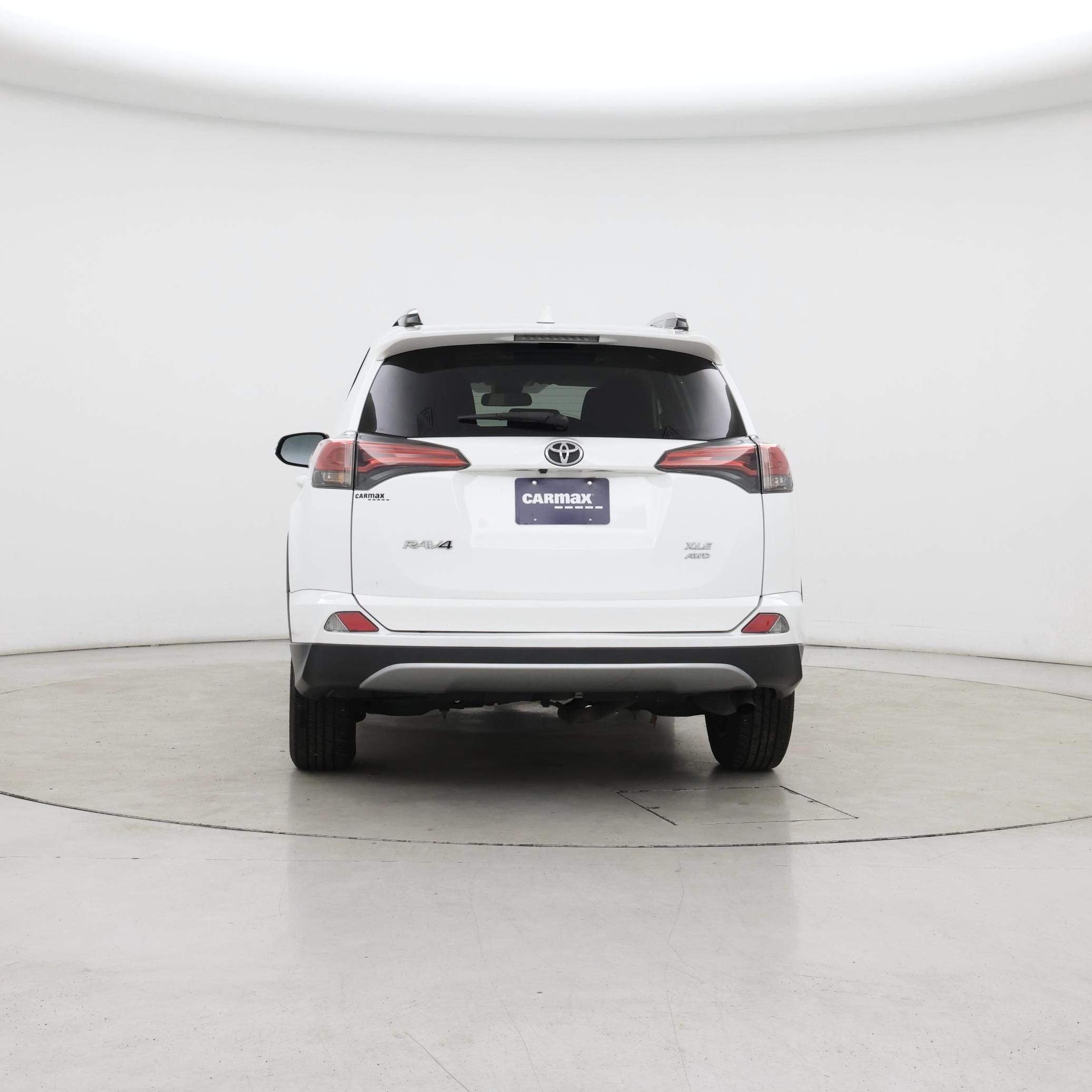 Thumbnail: 2018 Toyota RAV4 - 6