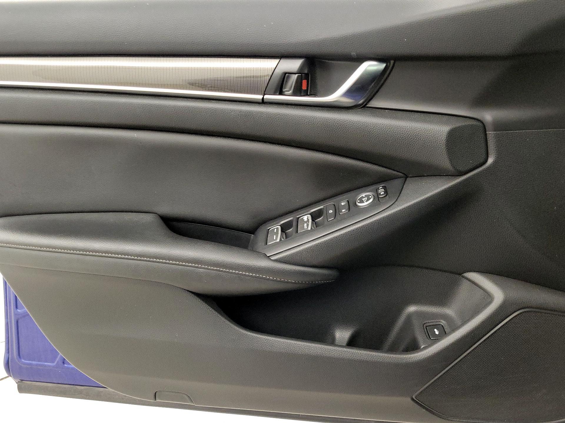 Thumbnail: 2019 Honda Accord - 12