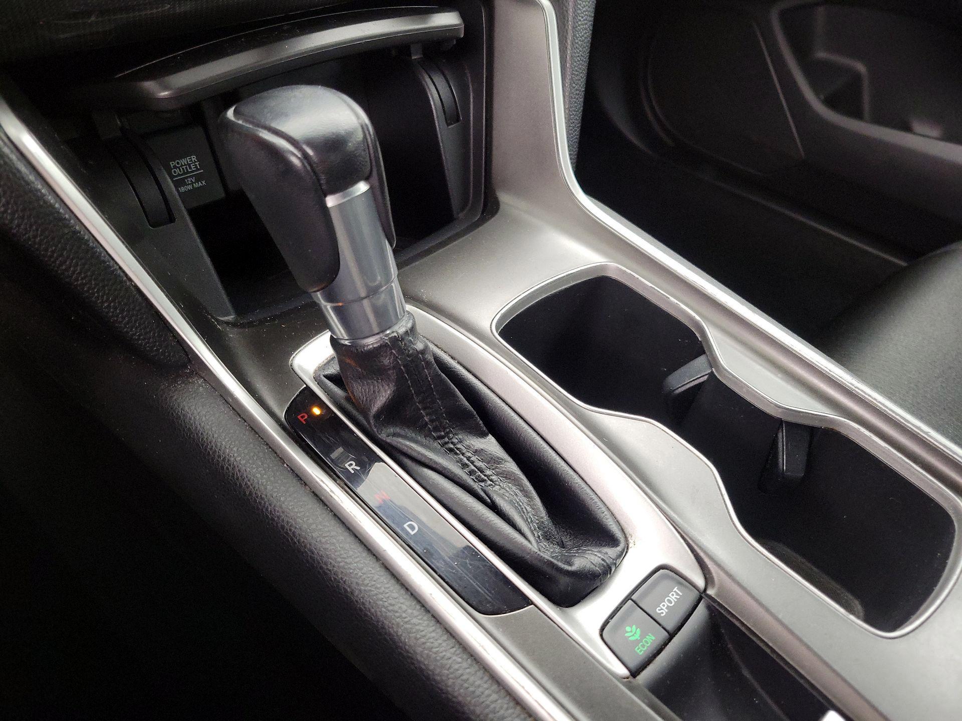 Thumbnail: 2019 Honda Accord - 17