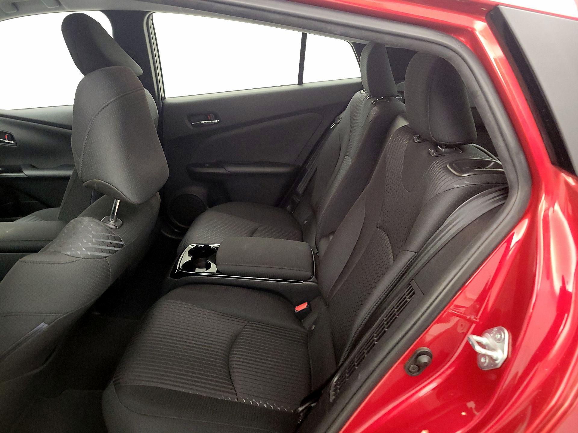 Thumbnail: 2018 Toyota Prius Prime - 18