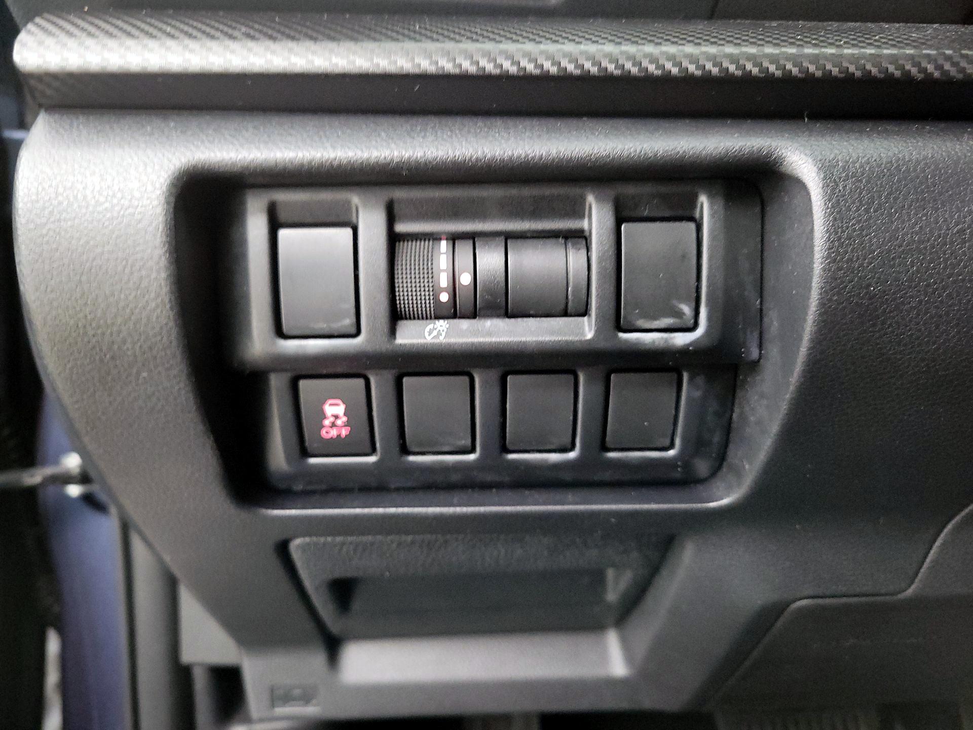 Thumbnail: 2018 Subaru Crosstrek - 13