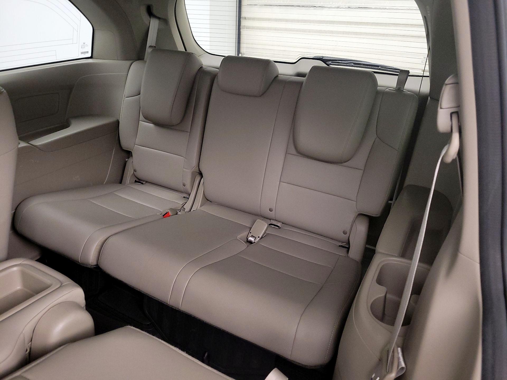 Thumbnail: 2015 Honda Odyssey - 20