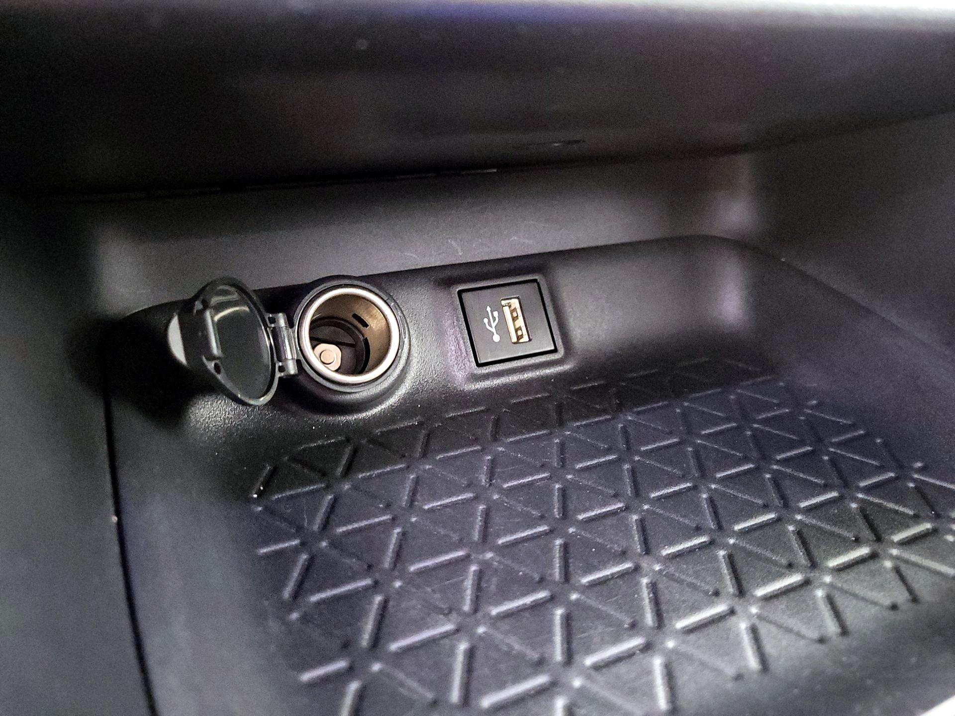 Thumbnail: 2024 Toyota RAV4 - 19