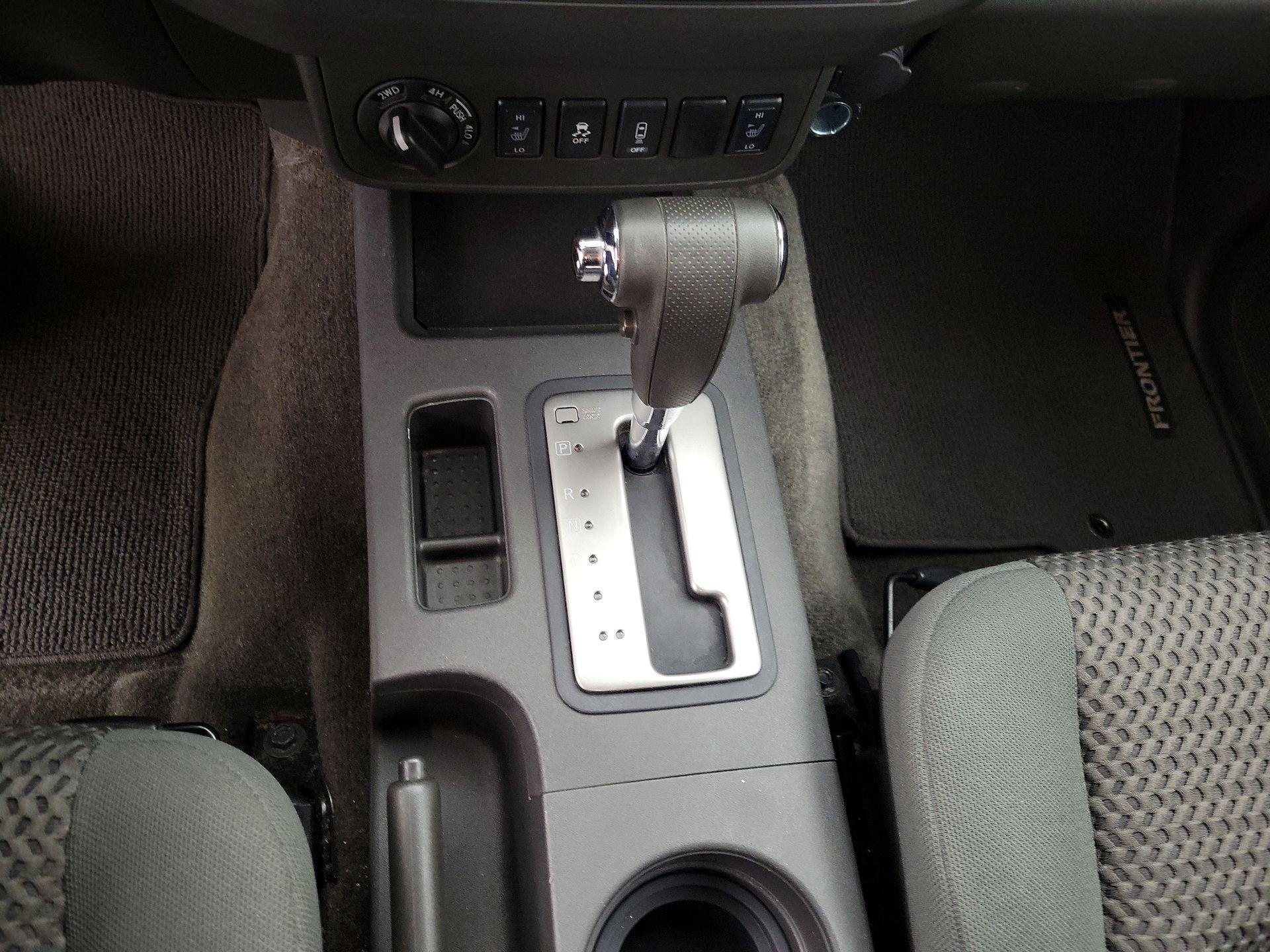 Thumbnail: 2015 Nissan Frontier - 17