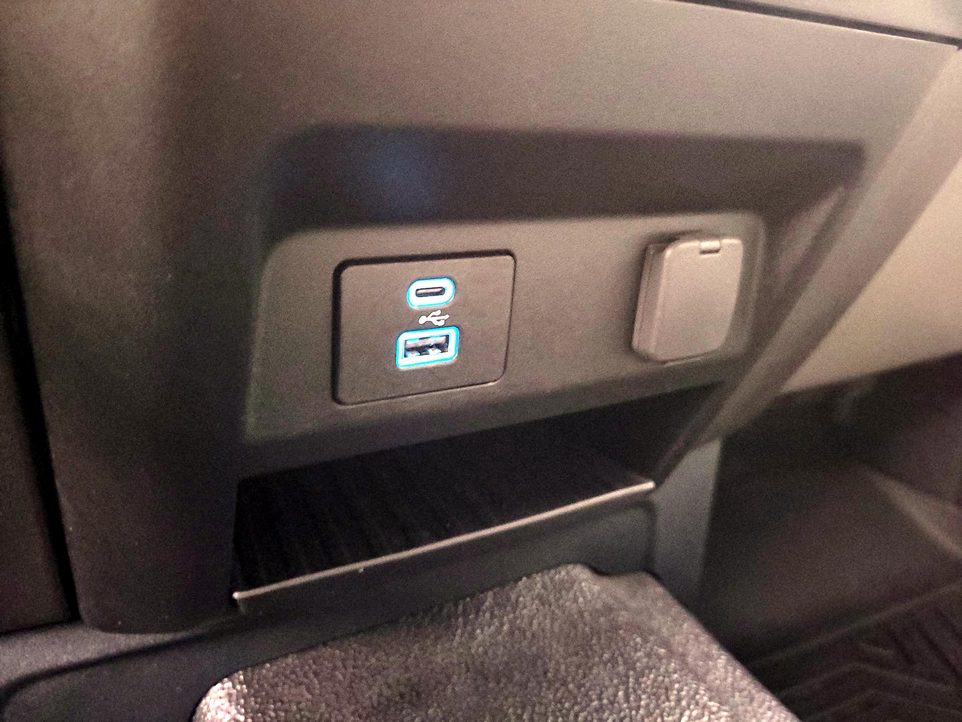 Thumbnail: 2022 Ford F-250 - 18