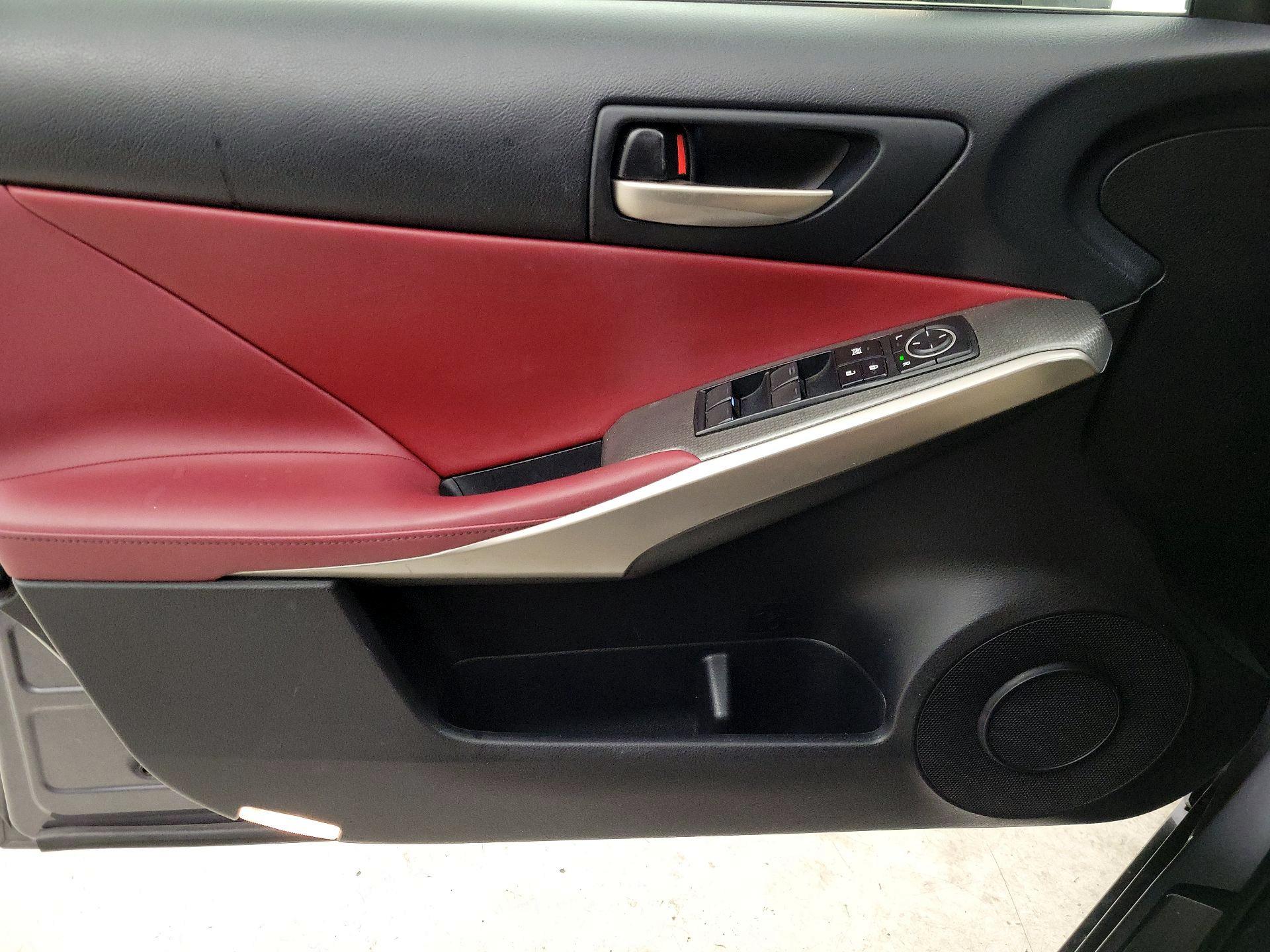 Thumbnail: 2017 Lexus IS - 12